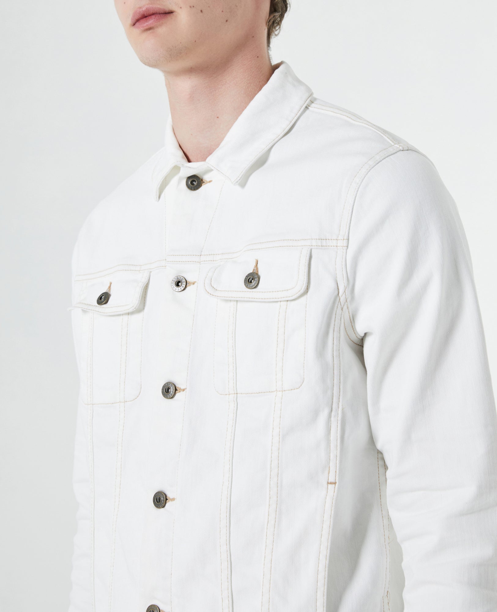 ジャケット・アウター ADERERROR TRUCKER JACKET 1601 / WHITE ADER error Off-White Faux-fur Jacket ADER error