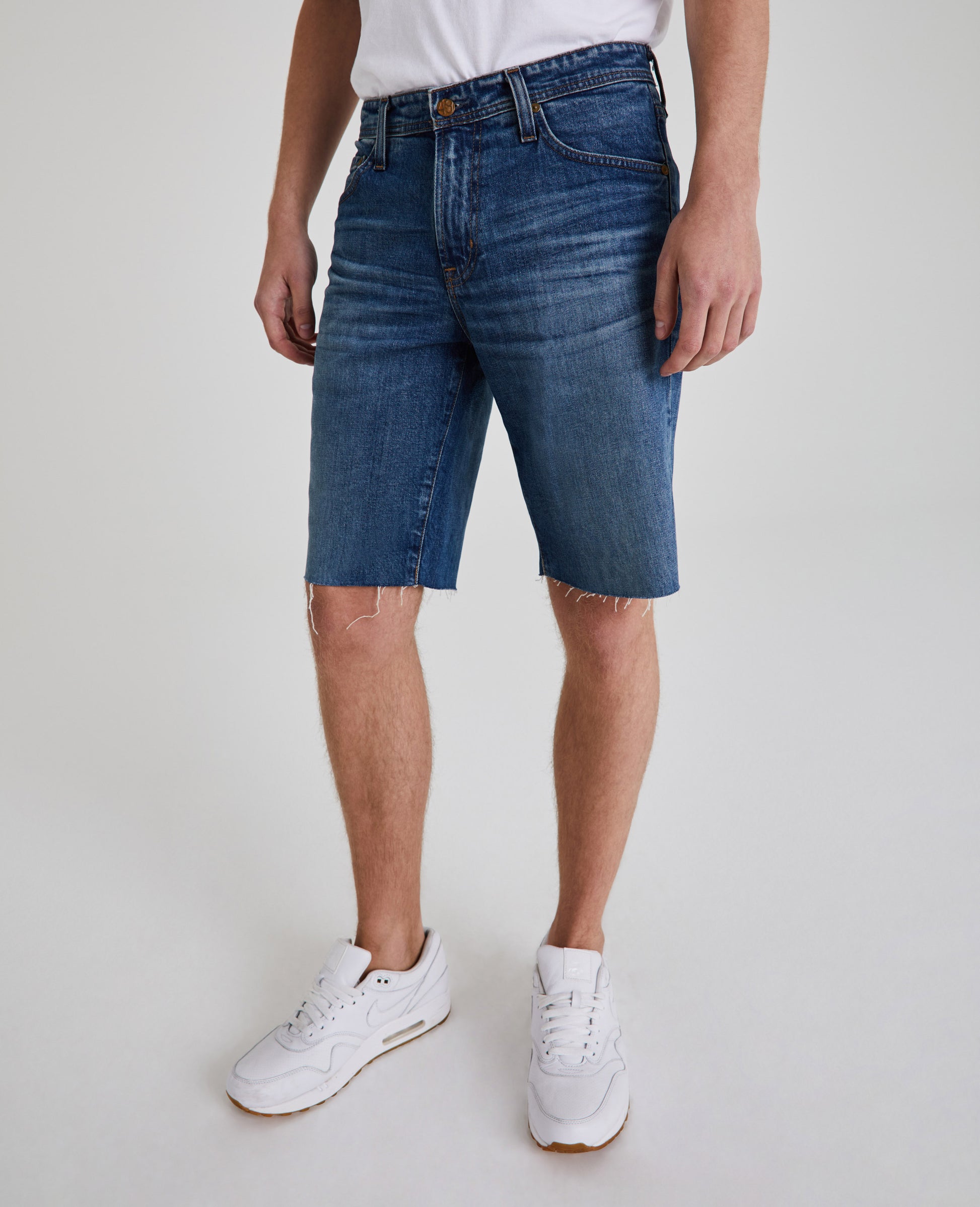 Griffin Short 17 Years Truce Tailored Short Men Bottoms Photo 2