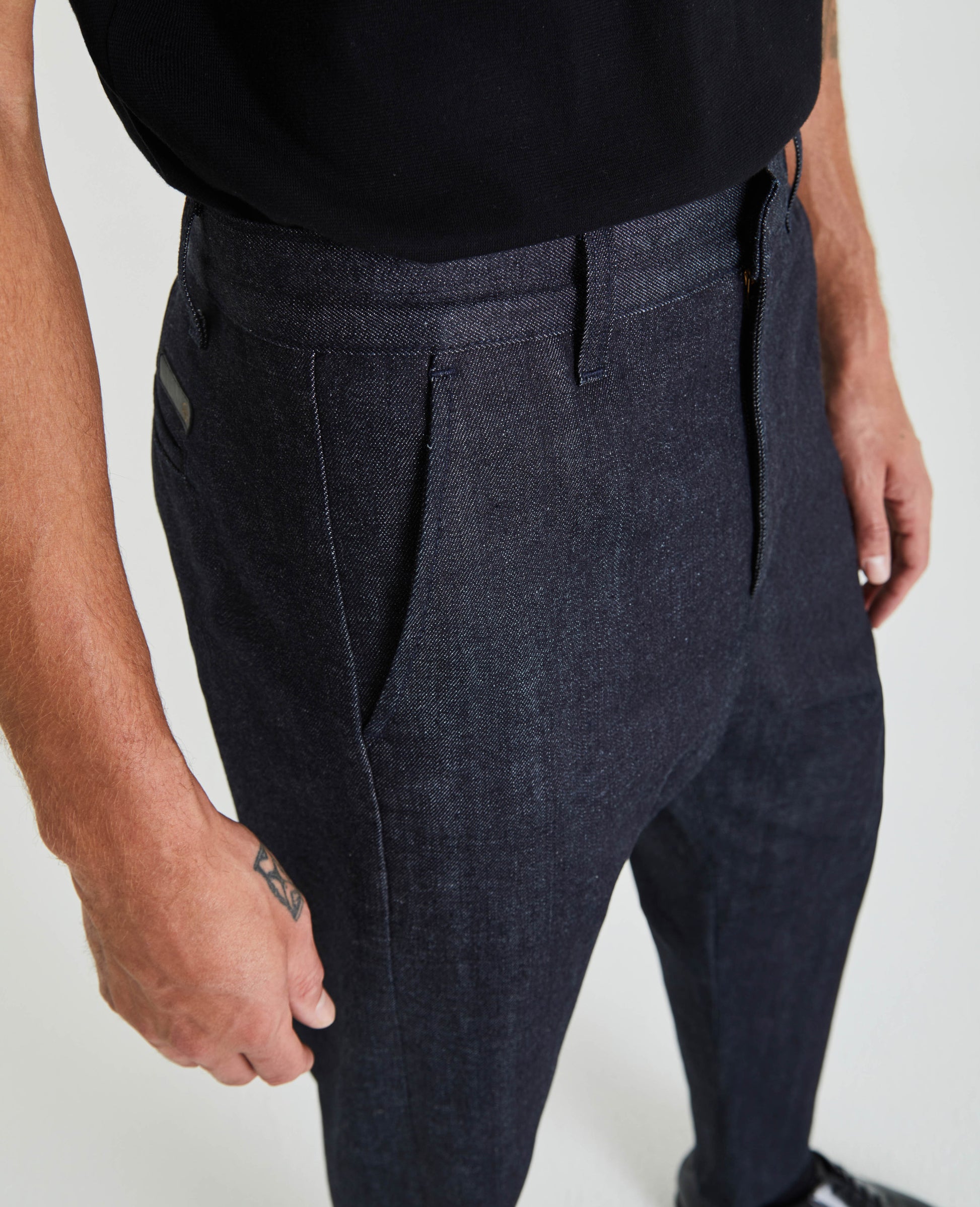 Solomon Crop Chance Slouchy Tapered Men Bottoms Photo 3