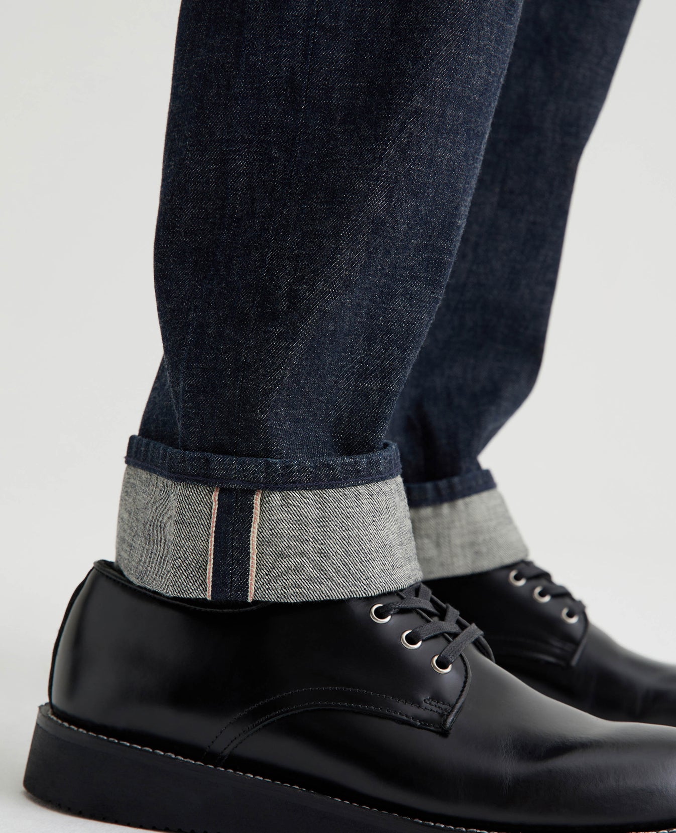 Lochlan Selvage Trouser Rhye Mens Bottom Photo 3