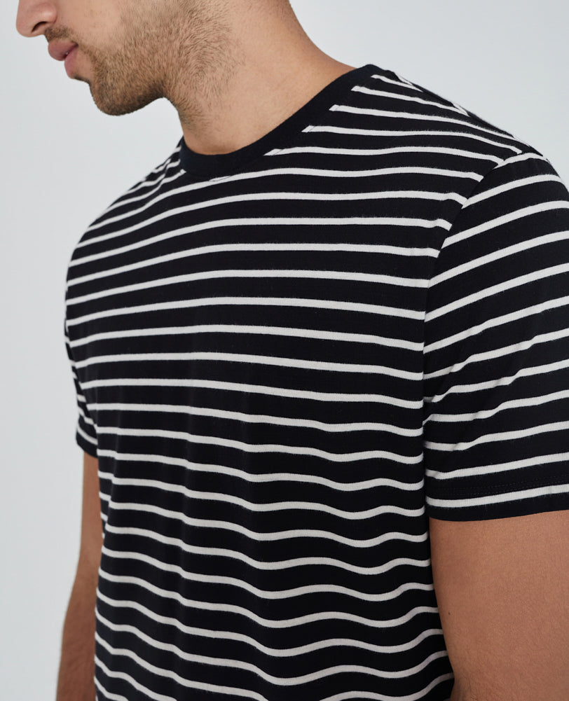 Bryce Crew True Black/Ivory Dust Classic Fit Crew Men Tops Photo 1