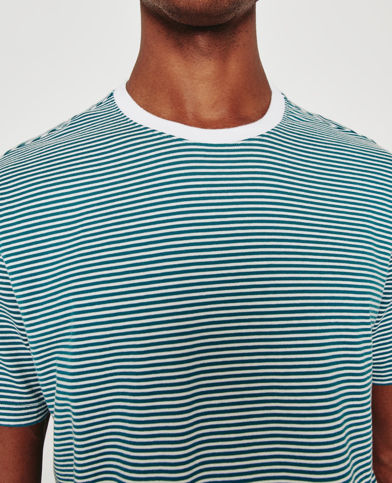 Bryce Crew Ocean Stone/Ivory Dust Classic Fit Crew Men Tops Photo 3