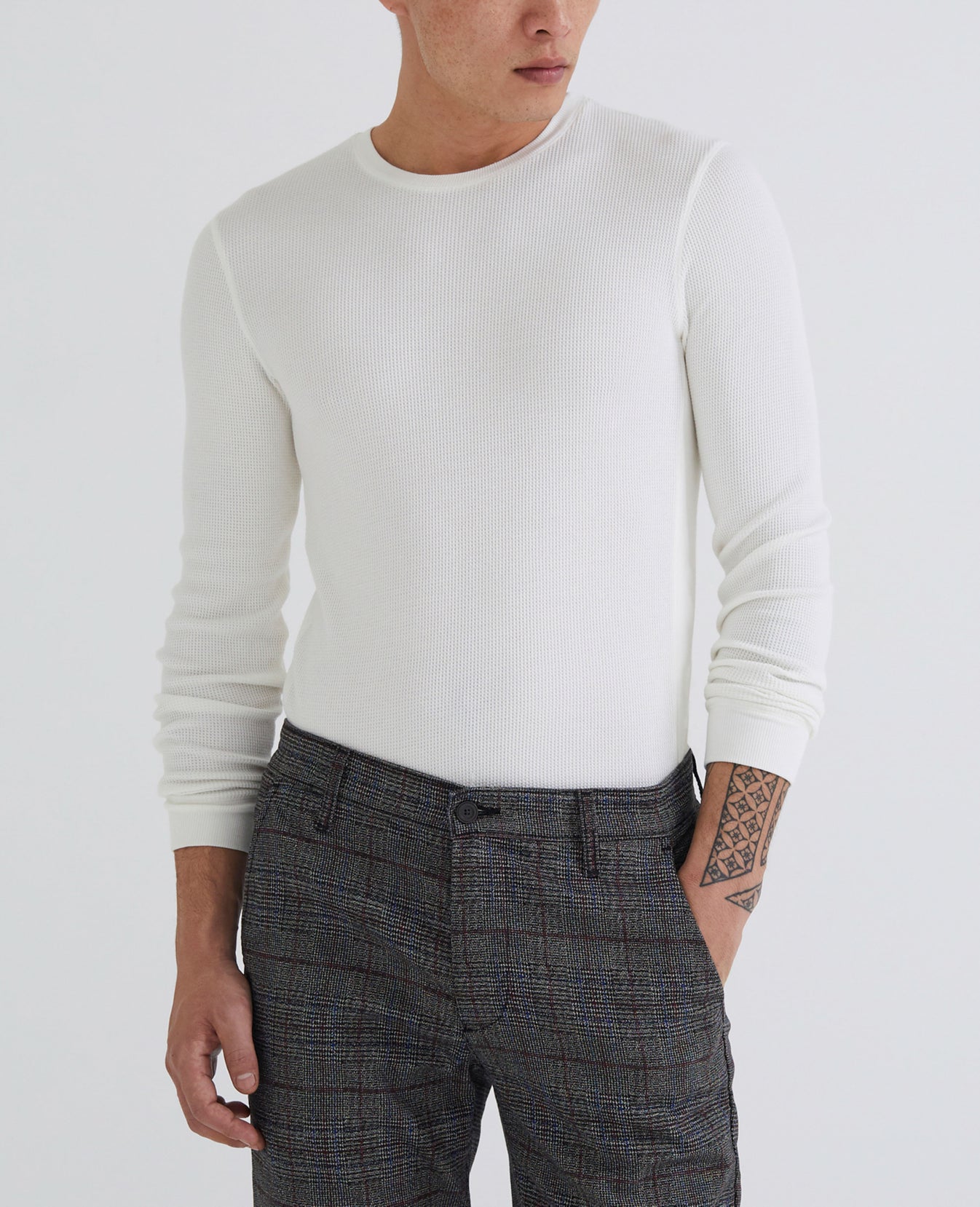 Kipp Crew Ivory Dust Crew Neck Tee Men Tops Photo 1