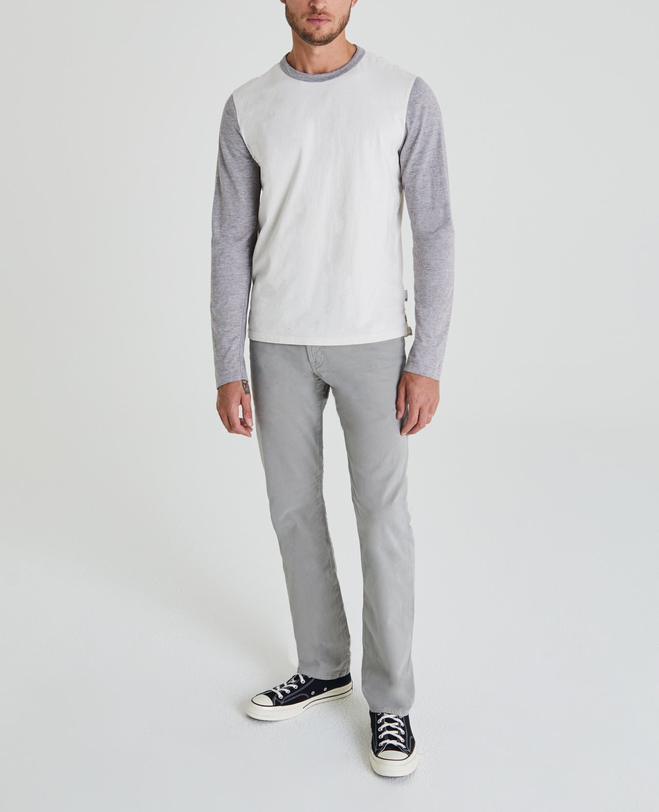 Clyde Split Hem Crew Ivory Dust Classic Fit Crew Men Tops Photo 2