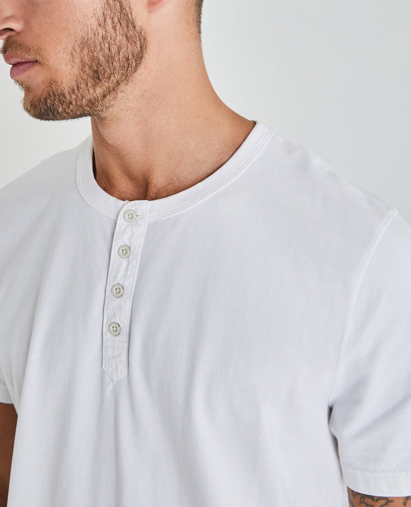 Clyde Short Sleeve Henley True White Classic Fit Crew Men Tops Photo 2