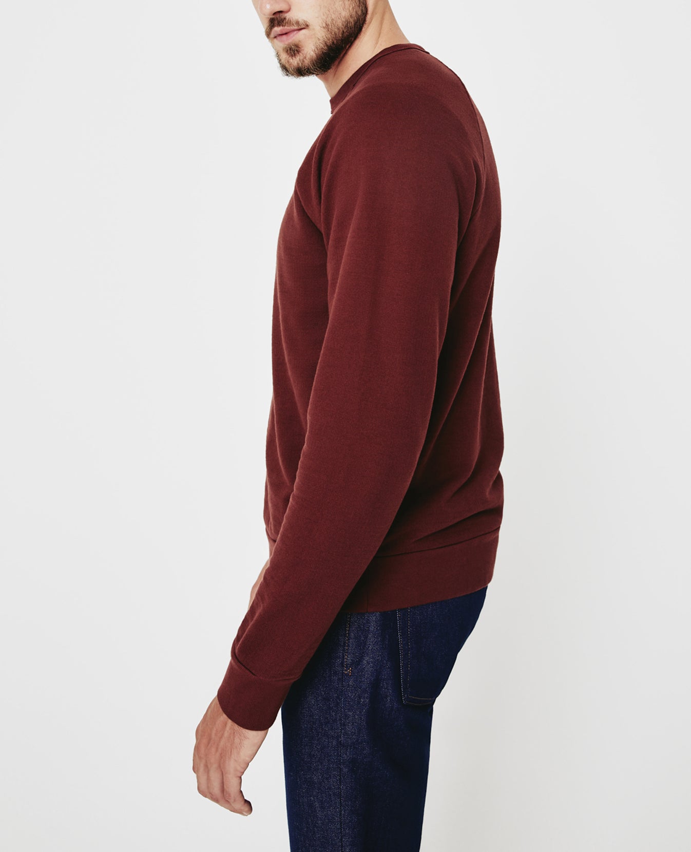 Elba Crew Spiced Rum Classic Fit Crew Men Tops Photo 3