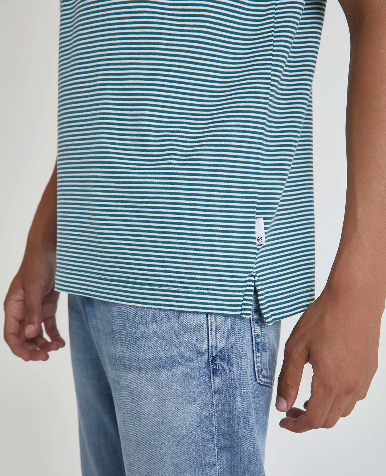 Beckham Crew Ocean Stone/Ivory Dust Classic Fit Crew Men Tops Photo 3