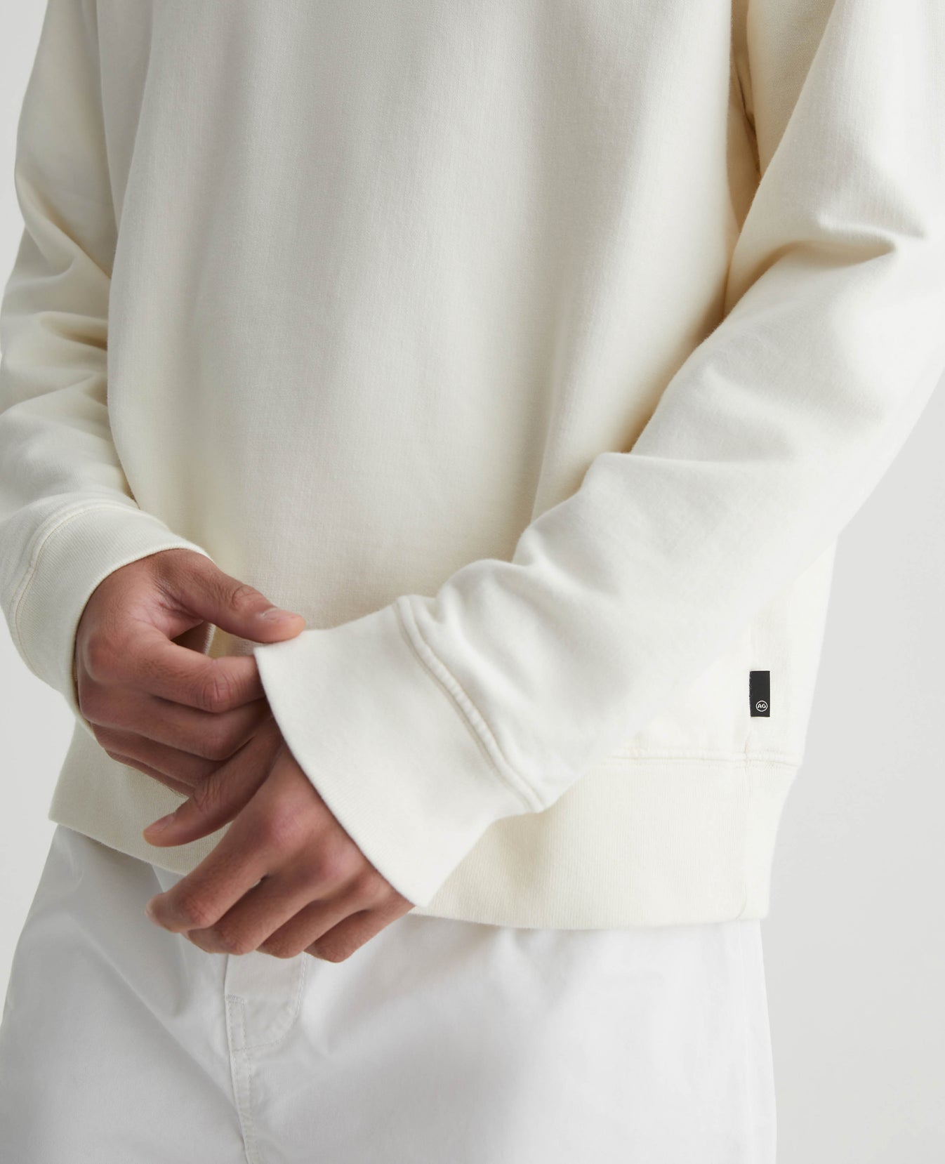 Arc Vee Ivory Dust Mens Top Photo 5