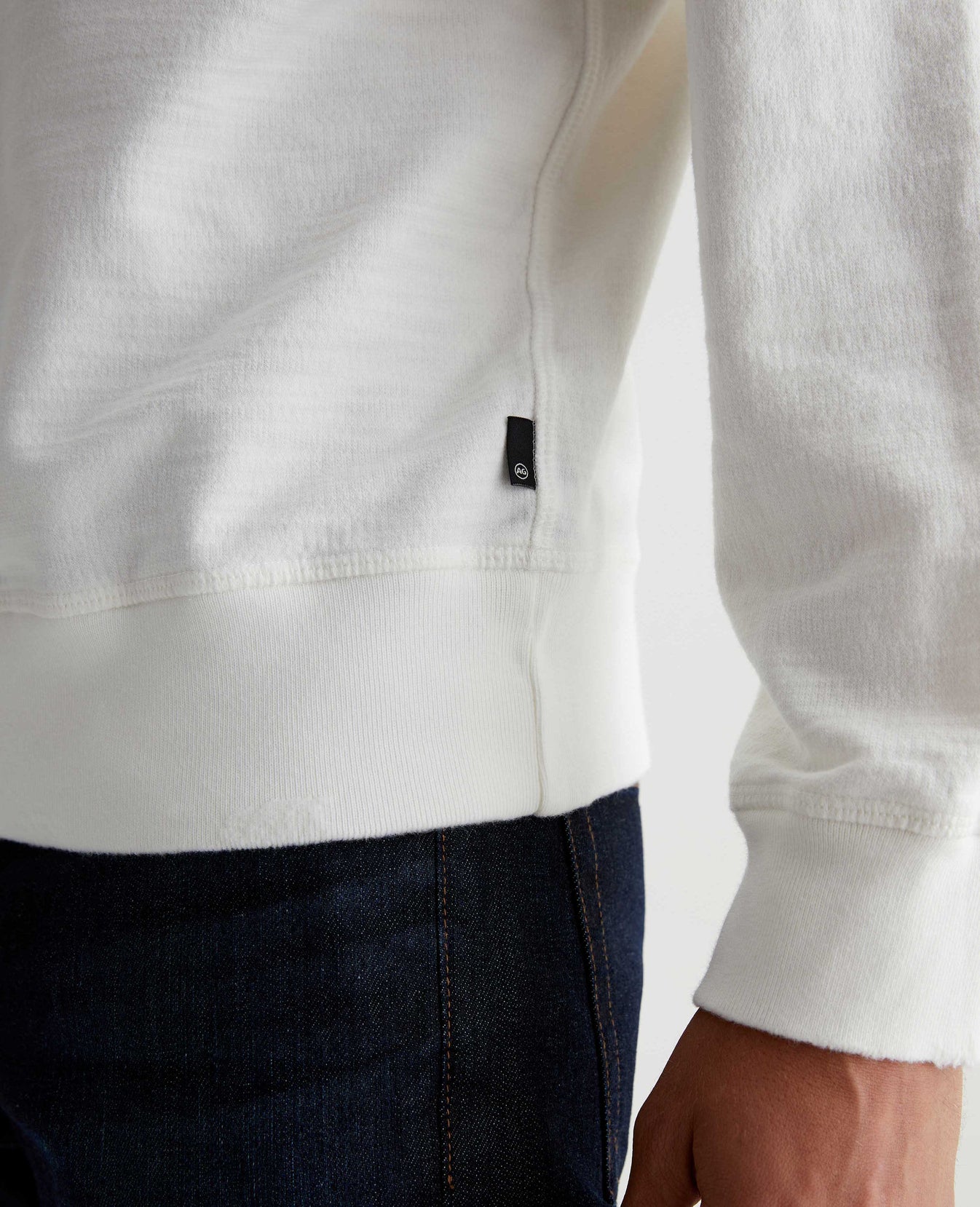 Arc Crew 5 Years True White Mens Top Photo 5