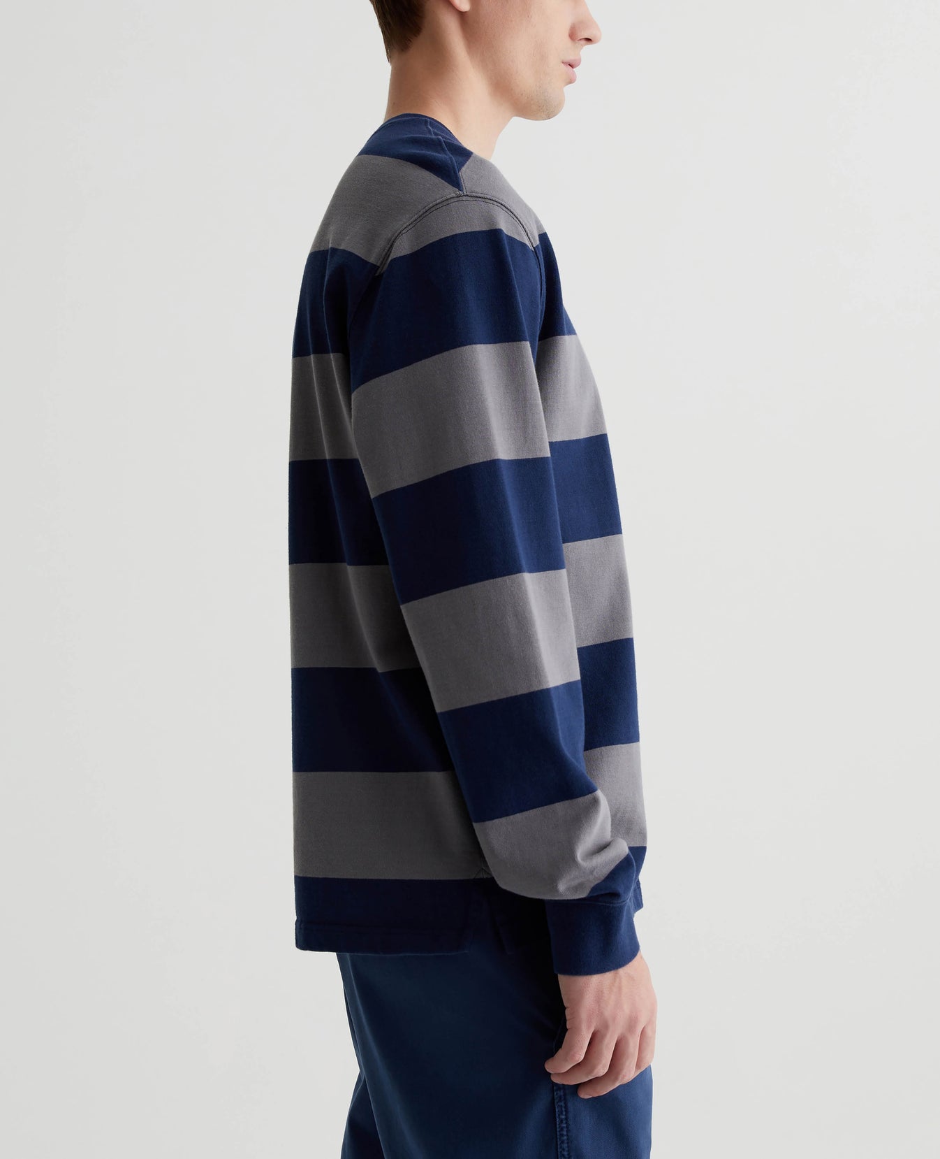 Wade Long Sleeve Crew After Midnight/Graphite Iron Mens Top Photo 2