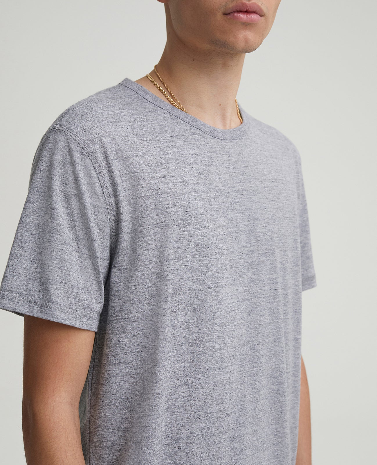 Anders Crew Heather Grey Classic Crew Neck Men Tops Photo 6