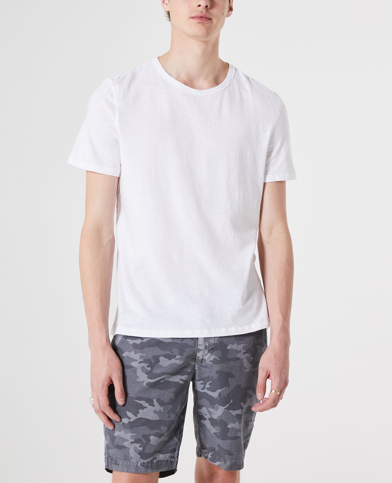 Anders Crew True White Classic Crew Neck Men Tops Photo 1