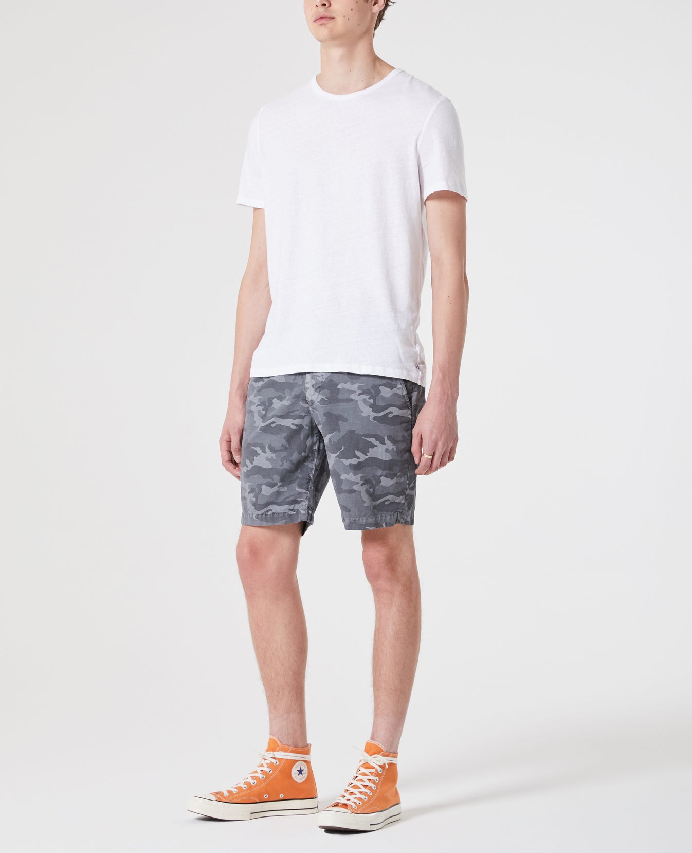 Anders Crew True White Classic Crew Neck Men Tops Photo 2