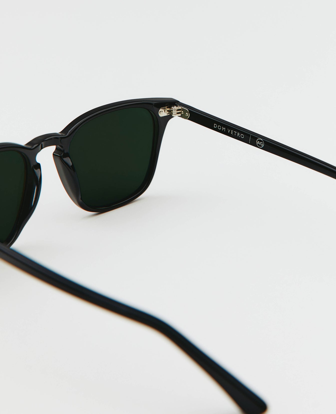 The Arthur Dom Vetro Sunglass Polar Mineral Glass Green Accessory Photo 3