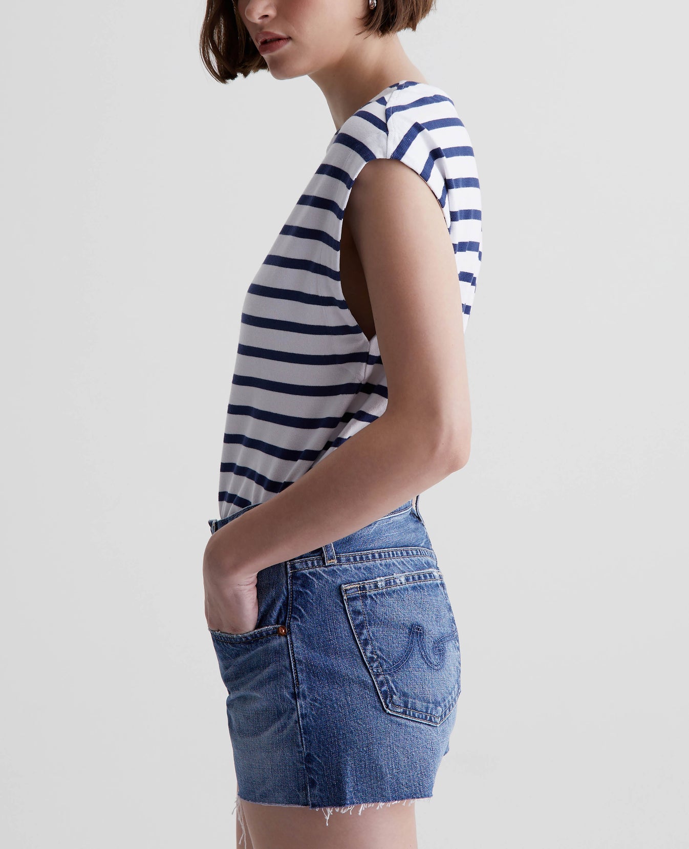 Lyra True White/Navy Womens Top Photo 2