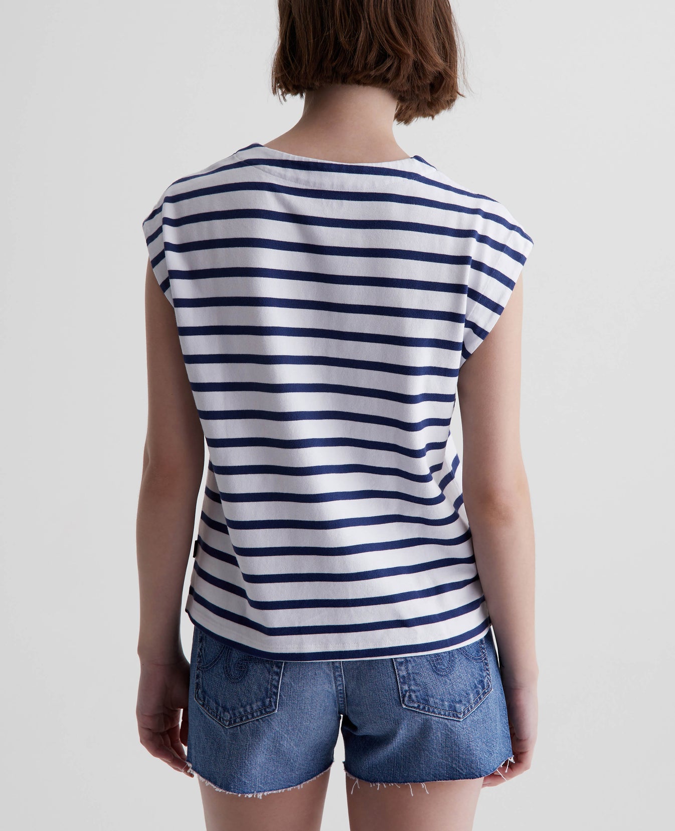 Lyra True White/Navy Womens Top Photo 6