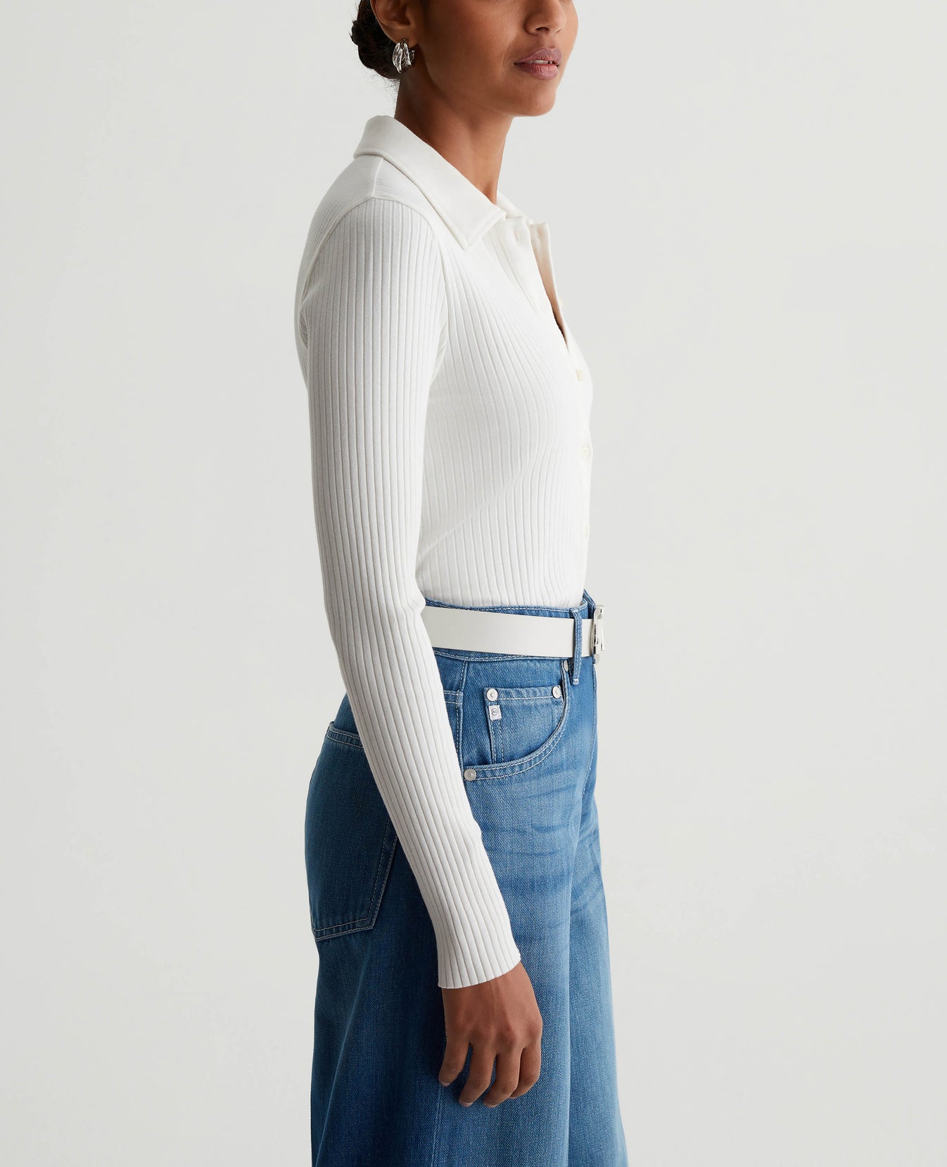 Jolan Top Ex-White Womens Top Photo 5