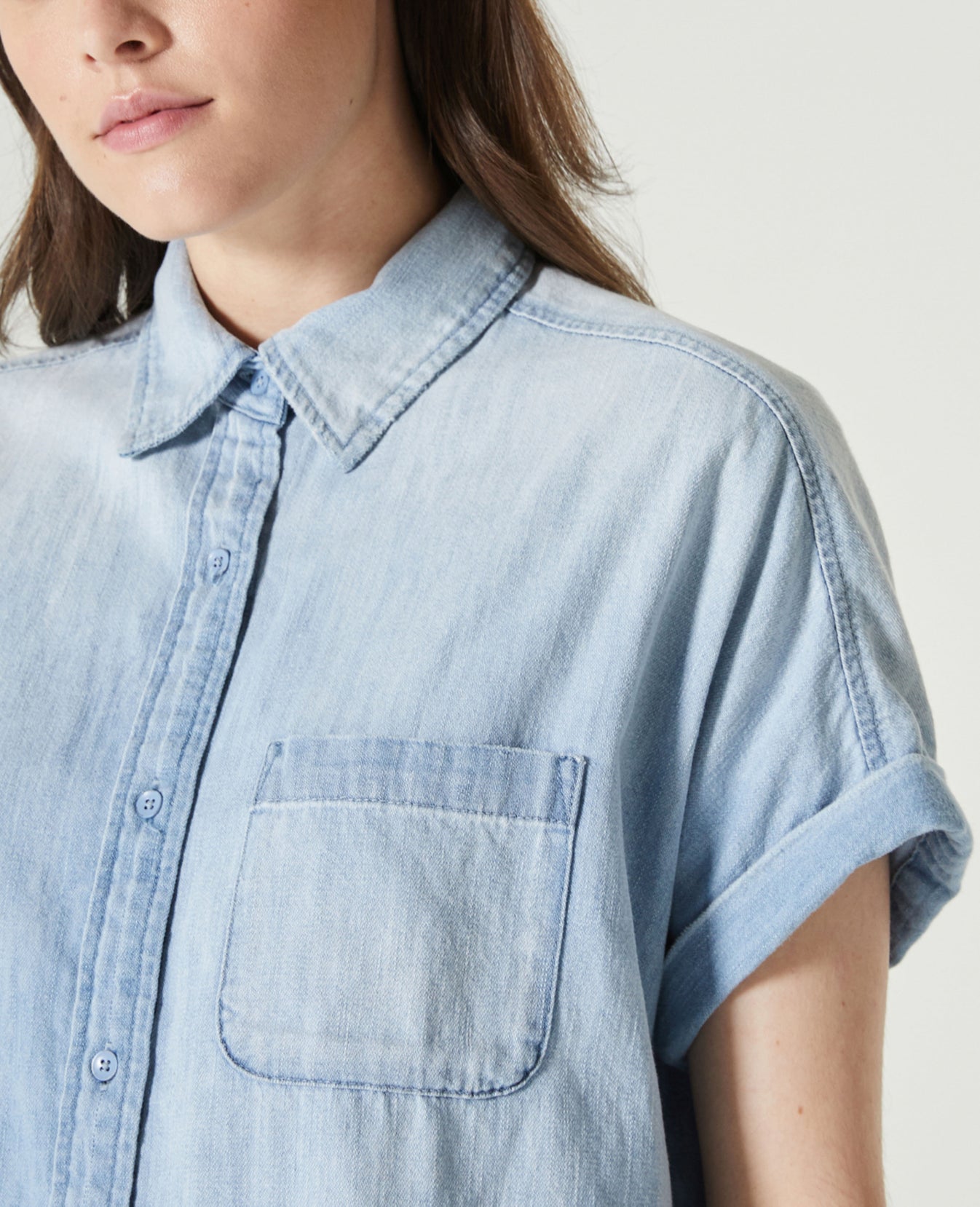 Hadley Raw Marquis Boxy Short Sleeve Shirt Women Tops Photo 4