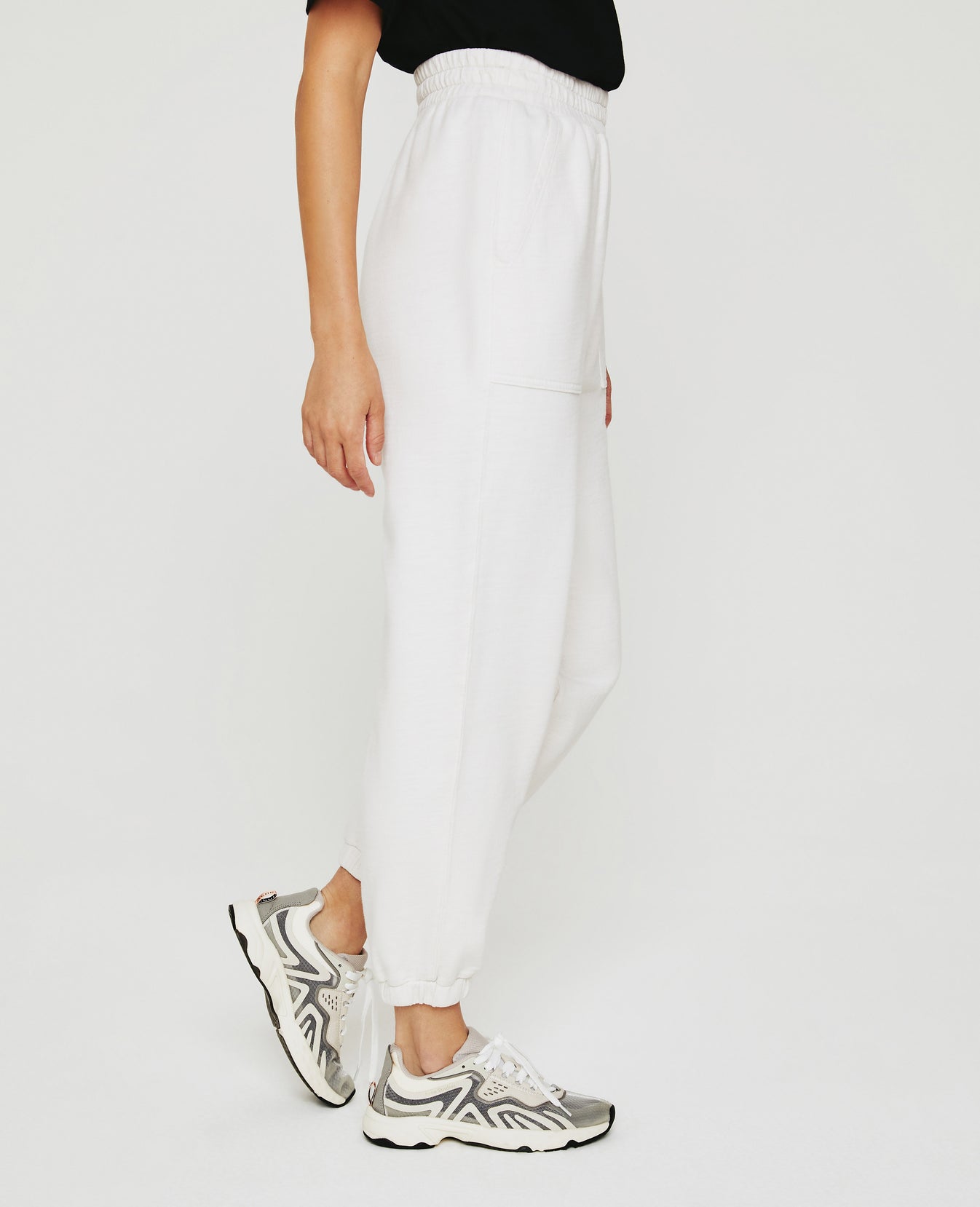 Nova Sweatpant Ivory Dust Relaxed Sweatpant Women Bottom Photo 4