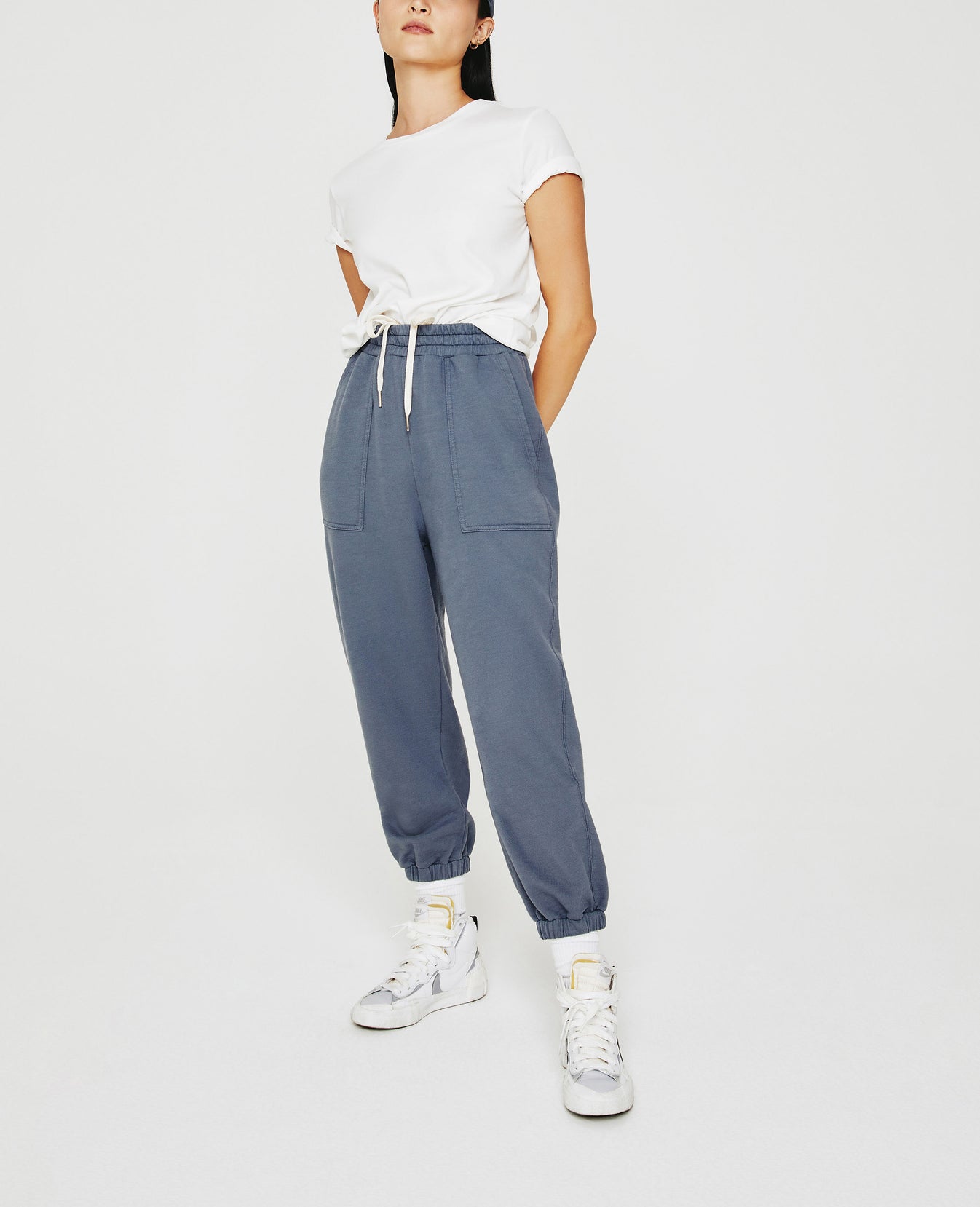 Nova Sweatpant Slate Sky Relaxed Sweatpant Women Bottom Photo 1