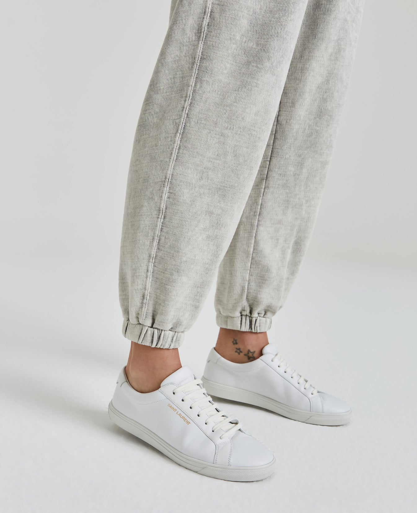 Nova Sweatpant Moonwash Florence Fog Relaxed Sweatpant Women Bottoms Photo 5