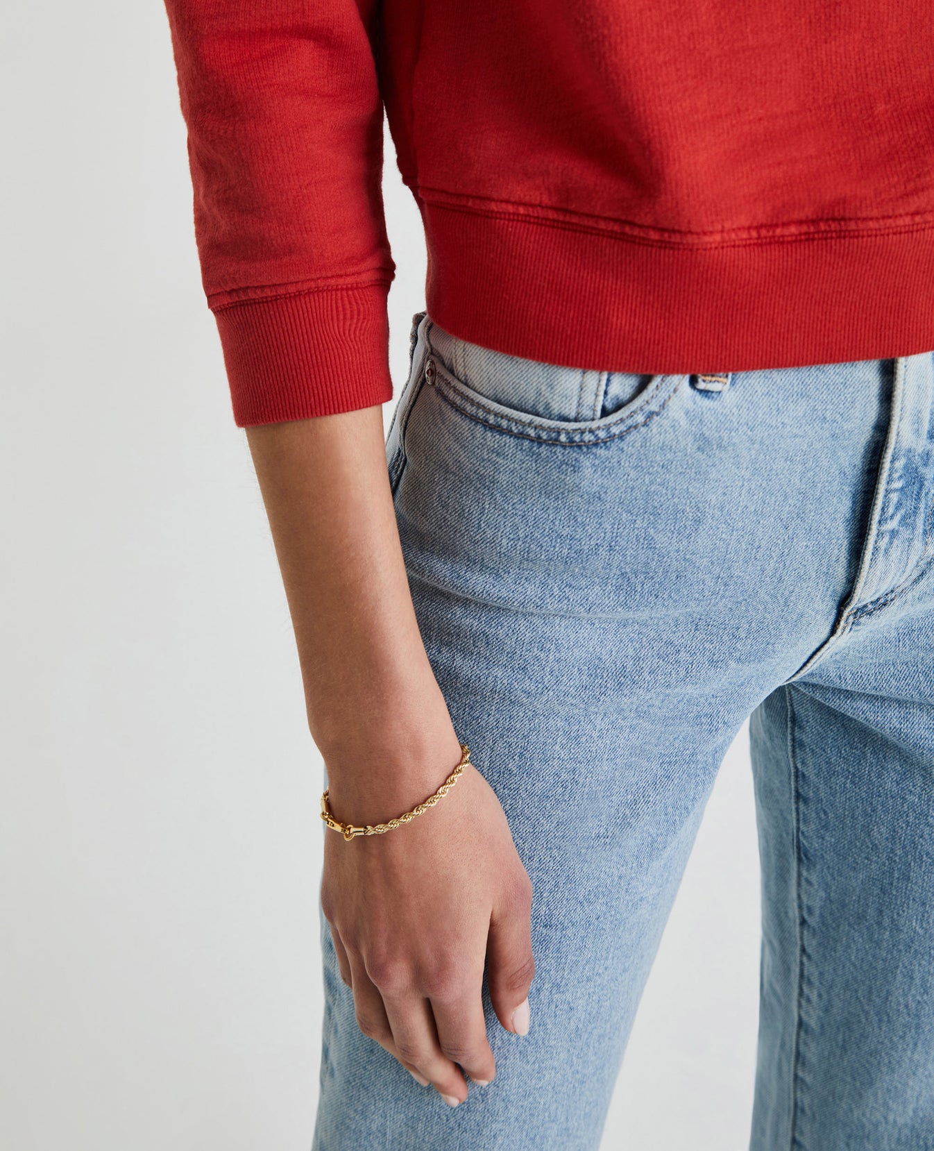 Jadyn Sweatshirt Canyon Ridge Vintage Sweatshirt Women Tops Photo 4