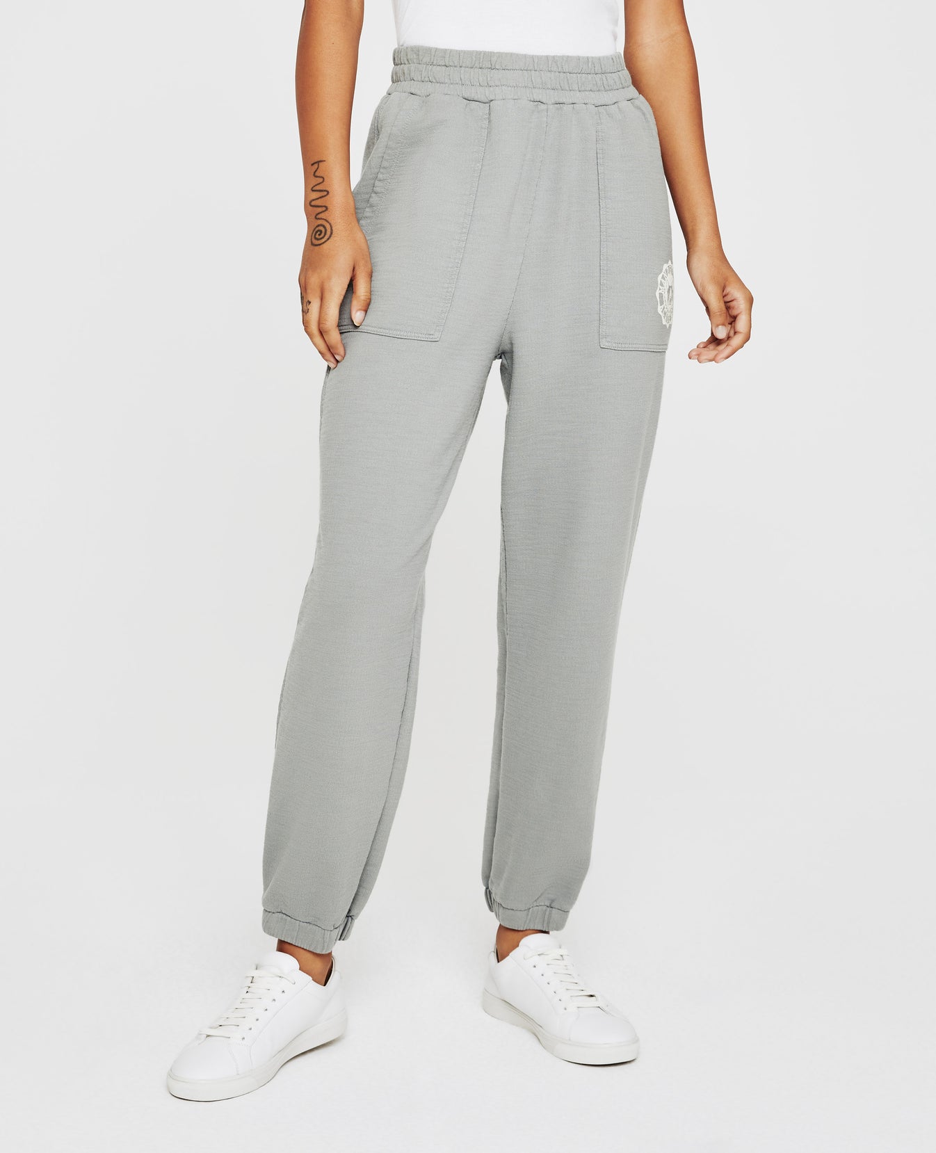 Nova Sweatpant Mandeville Rooftop Garden Womens Bottom Photo 2