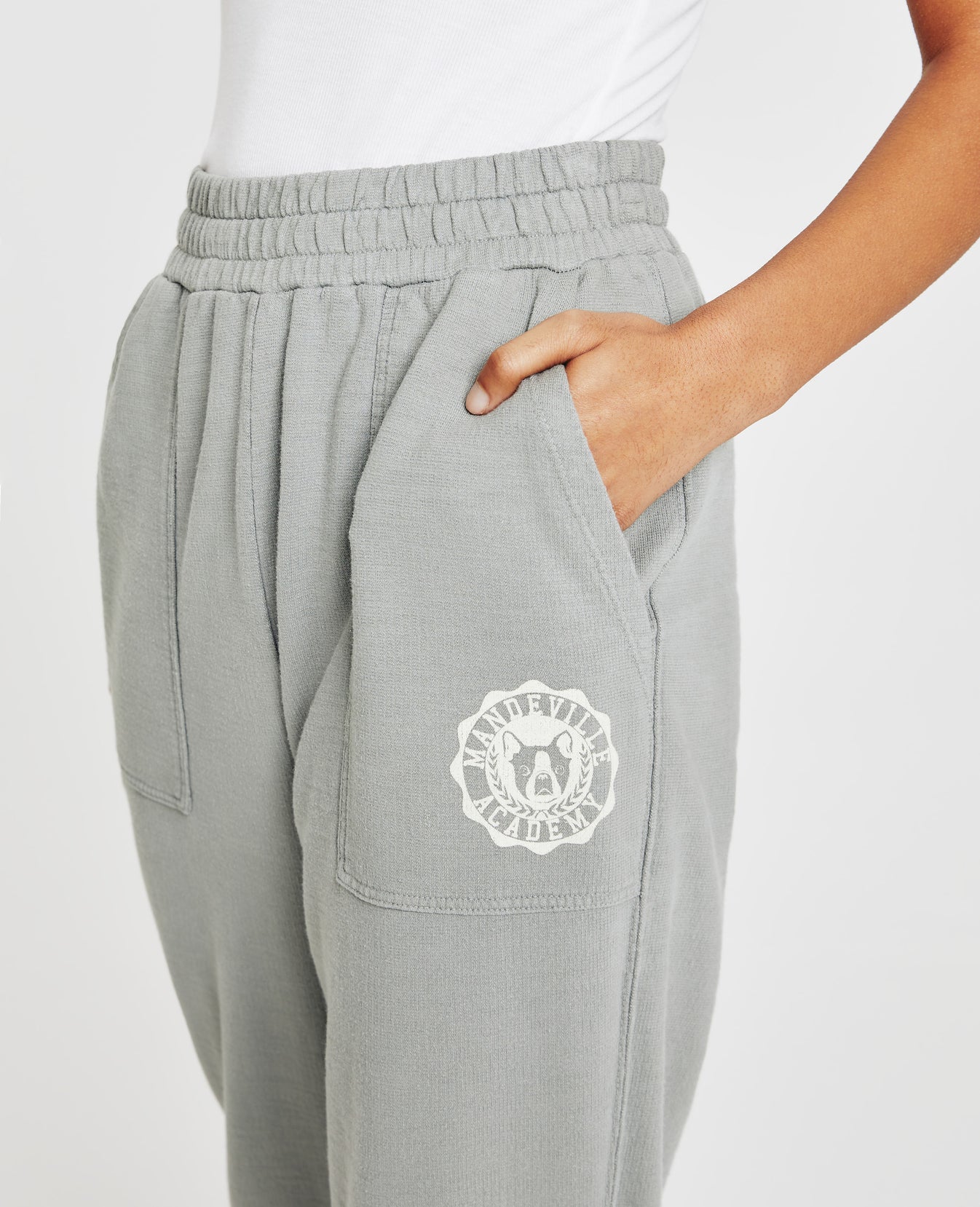 Nova Sweatpant Mandeville Rooftop Garden Womens Bottom Photo 4