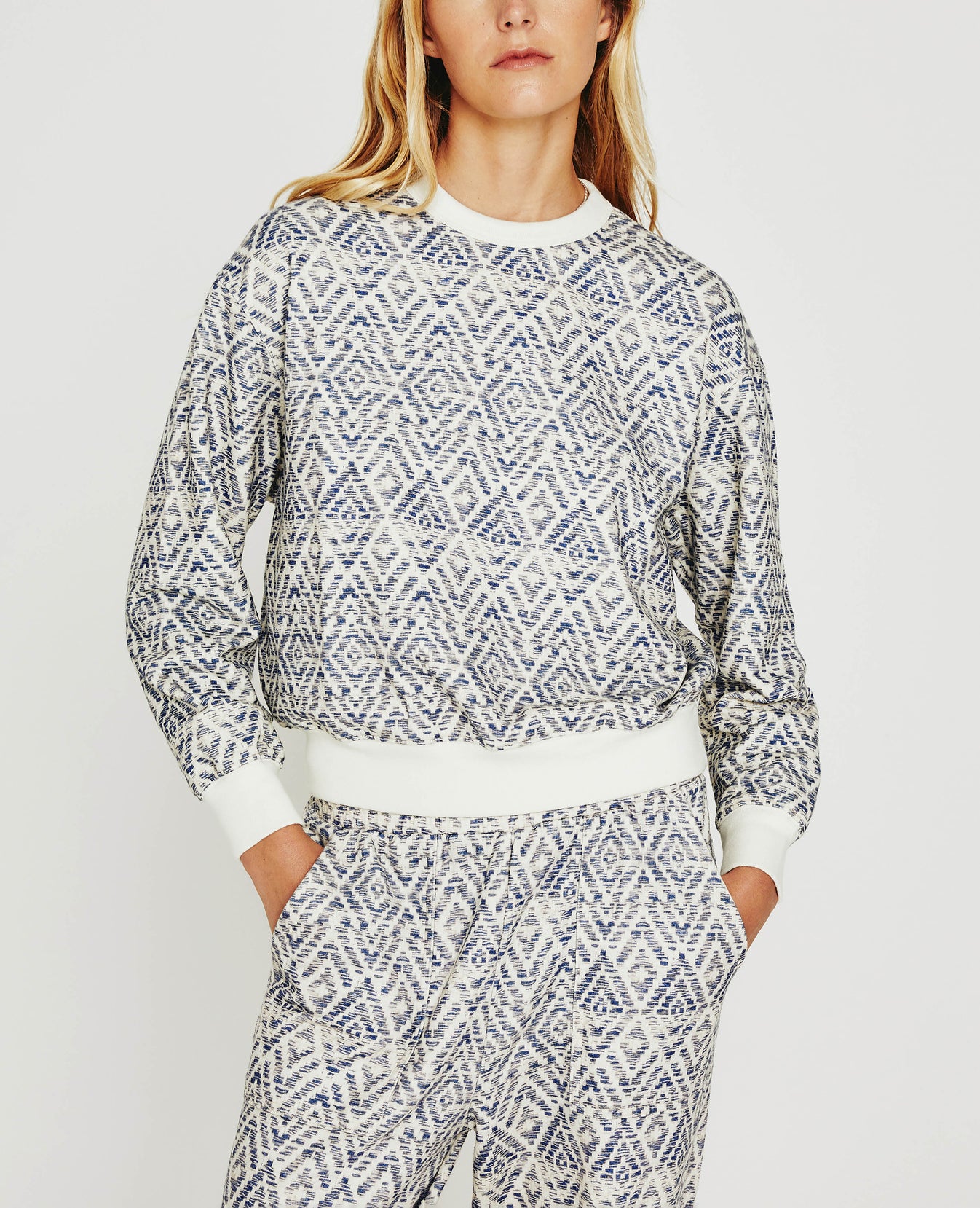 Nova Crew Diamond Chevron Blue Multi Womens Top Photo 1