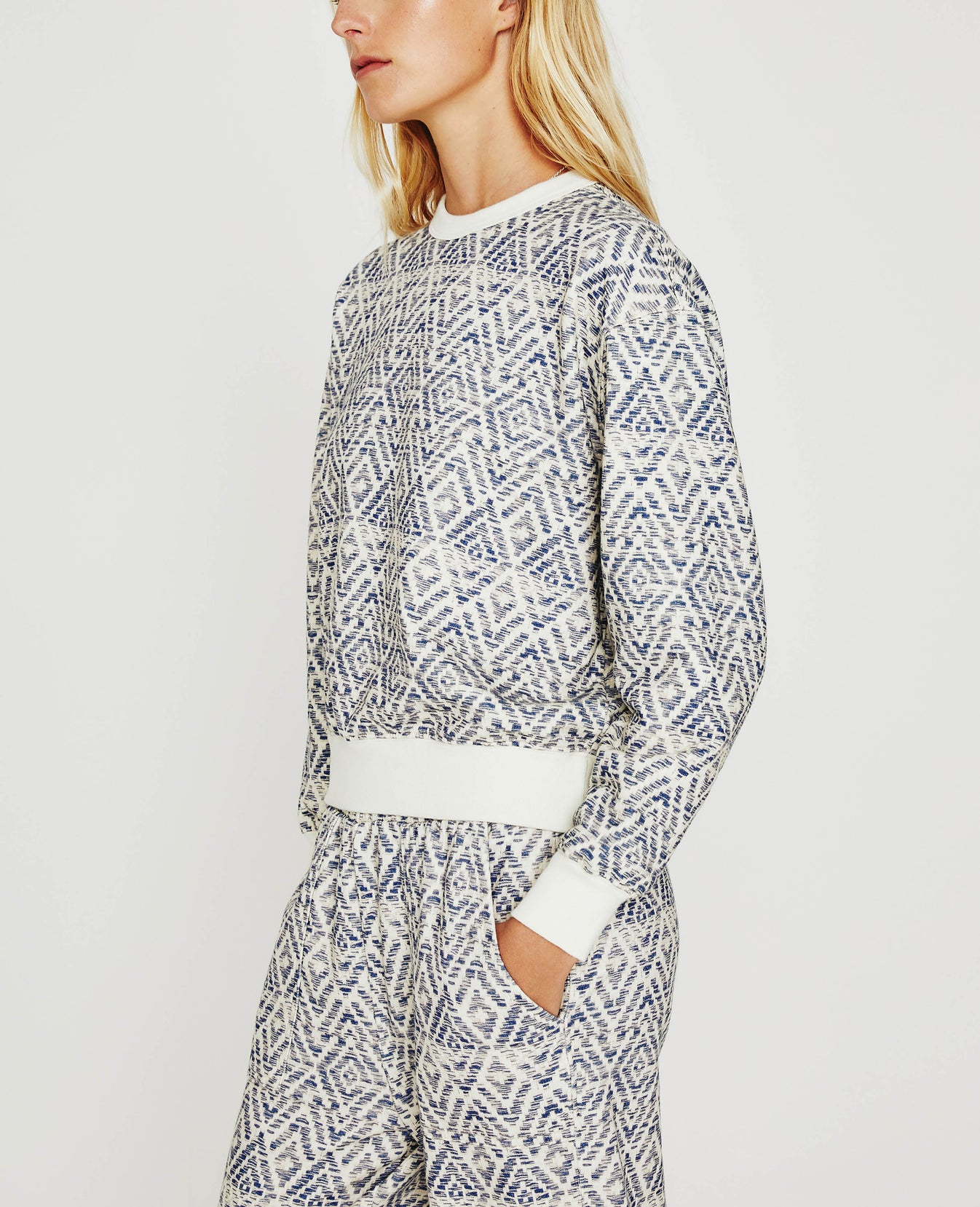 Nova Crew Diamond Chevron Blue Multi Womens Top Photo 4