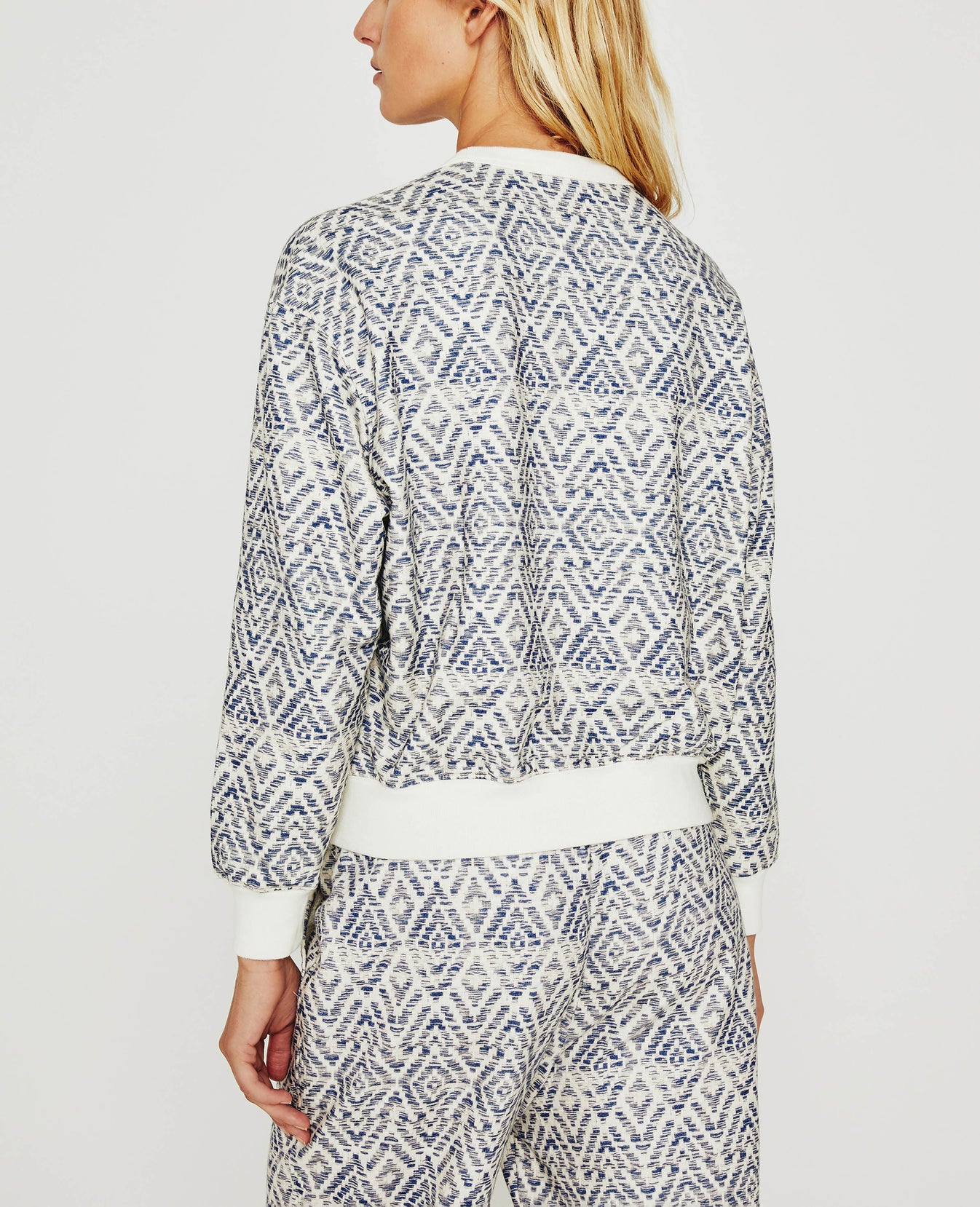 Nova Crew Diamond Chevron Blue Multi Womens Top Photo 6