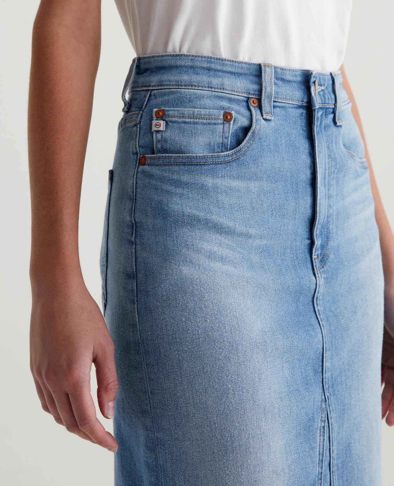 Haruko 22 Years Landmark Destructed Womens Bottom Photo 3