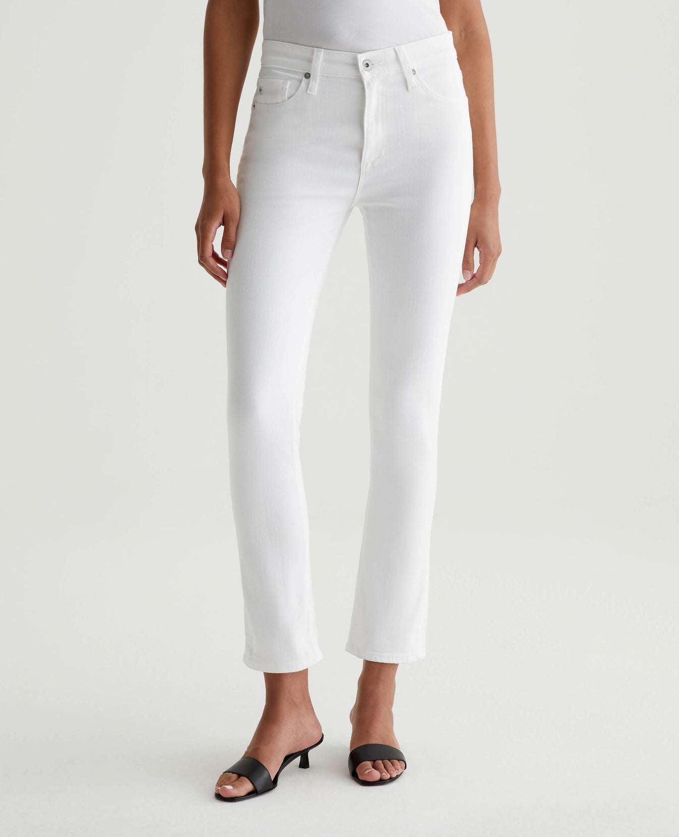 Mari White Womens Bottom Photo 2