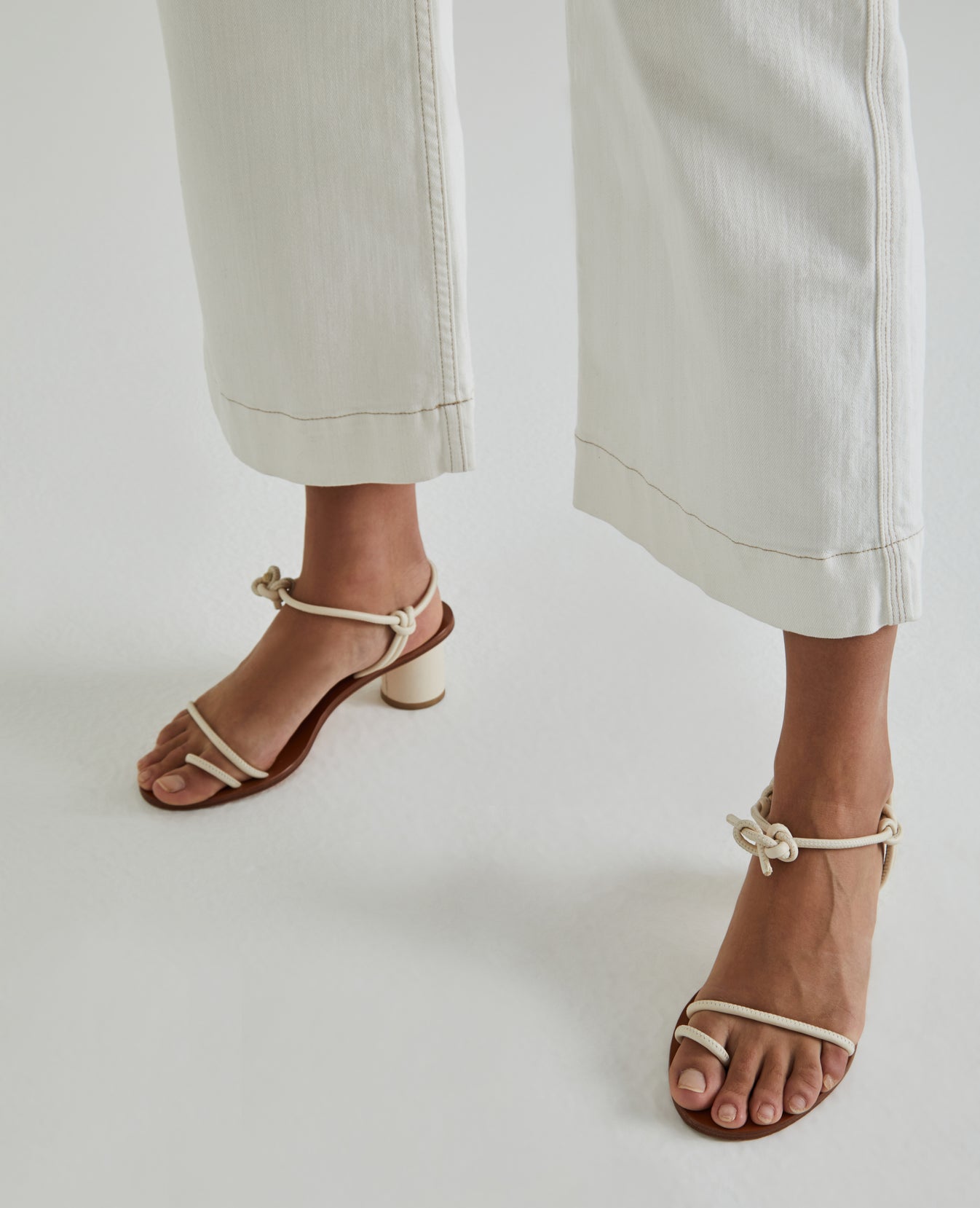 Rosie Moderne White Wide Leg Carpenter Women Bottoms Photo 7