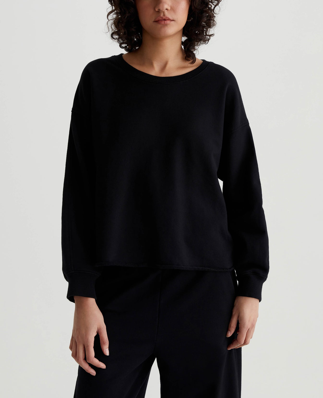 Willow Sweatshirt True Black Womens Top Photo 1