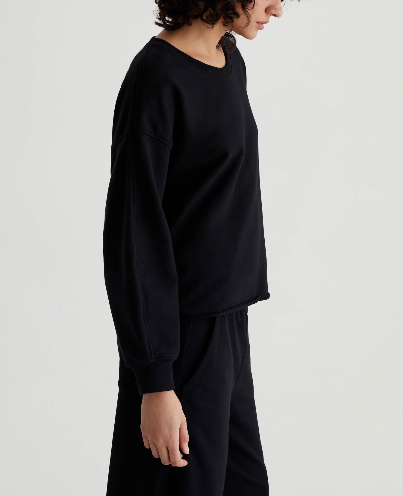 Willow Sweatshirt True Black Womens Top Photo 2