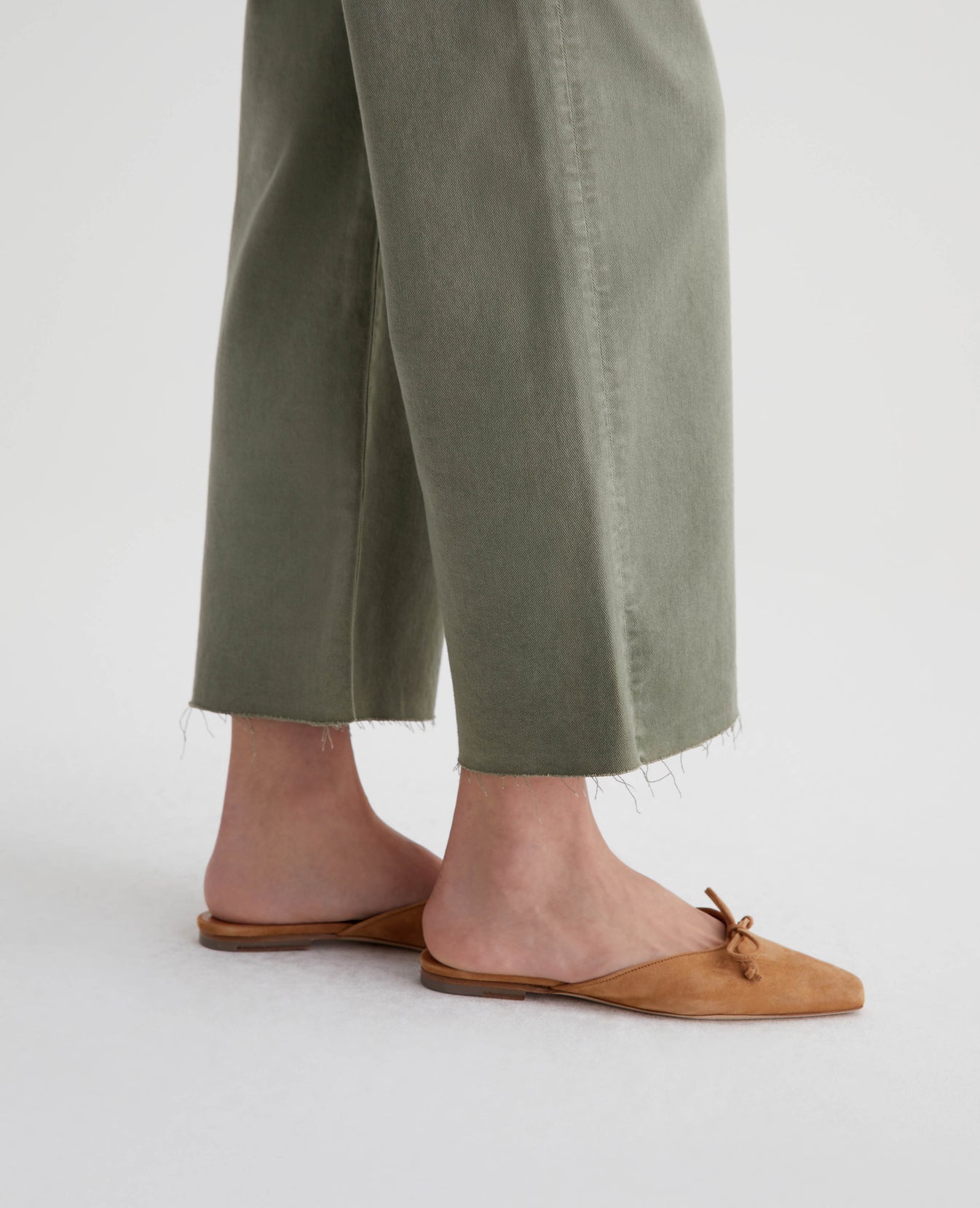 Saige Wide Leg Crop Sulfur Dried Parsley Womens Bottom Photo 5