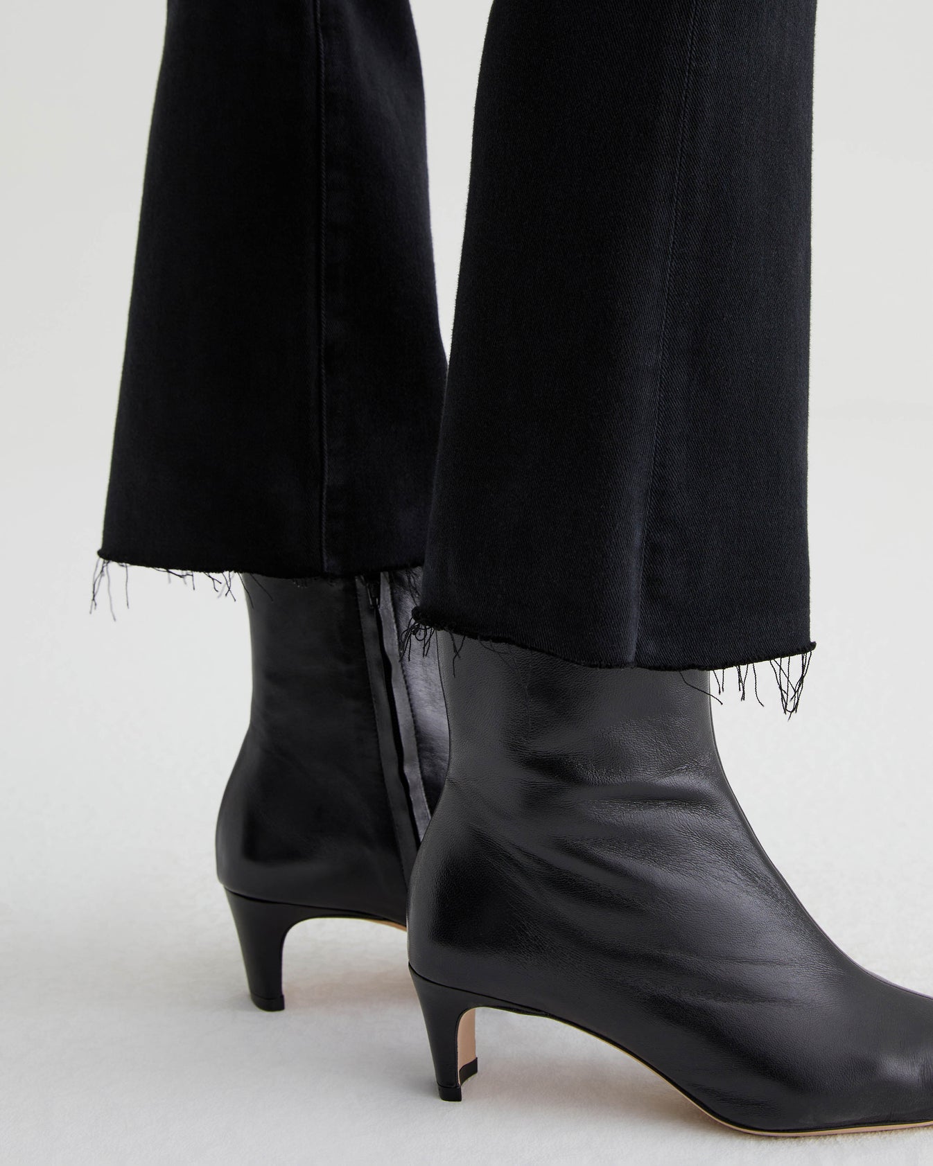 Farrah Boot Crop Sulfur Black Womens Bottom Photo 5