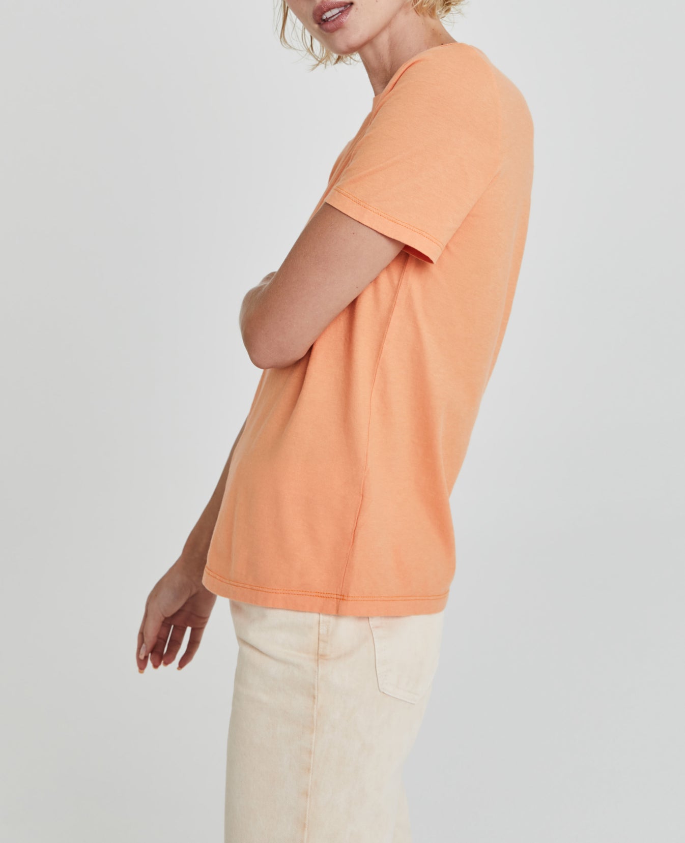 Gray Boy Tee Peel Orange Slim Crew Neck Women Tops Photo 4