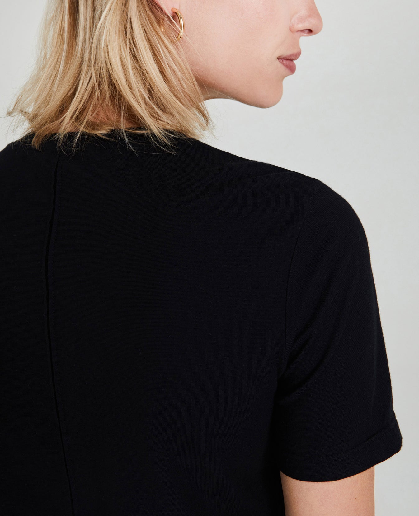 Gray Boy Tee True Black Slim Crew Neck Women Tops Photo 5