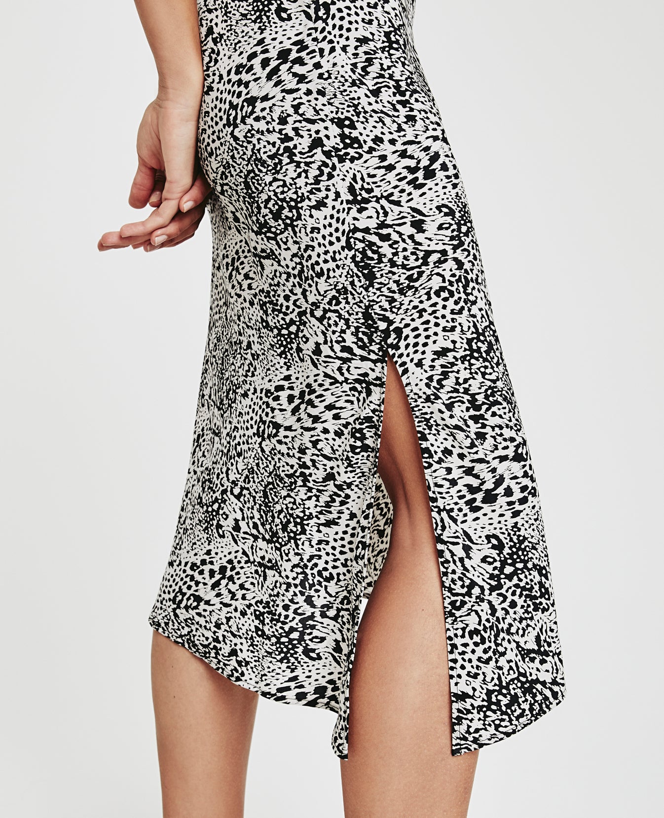 Scarlet Dress Nite Dot Ivory Dust/True Black Classic Slip Dress Women Onepiece Photo 5