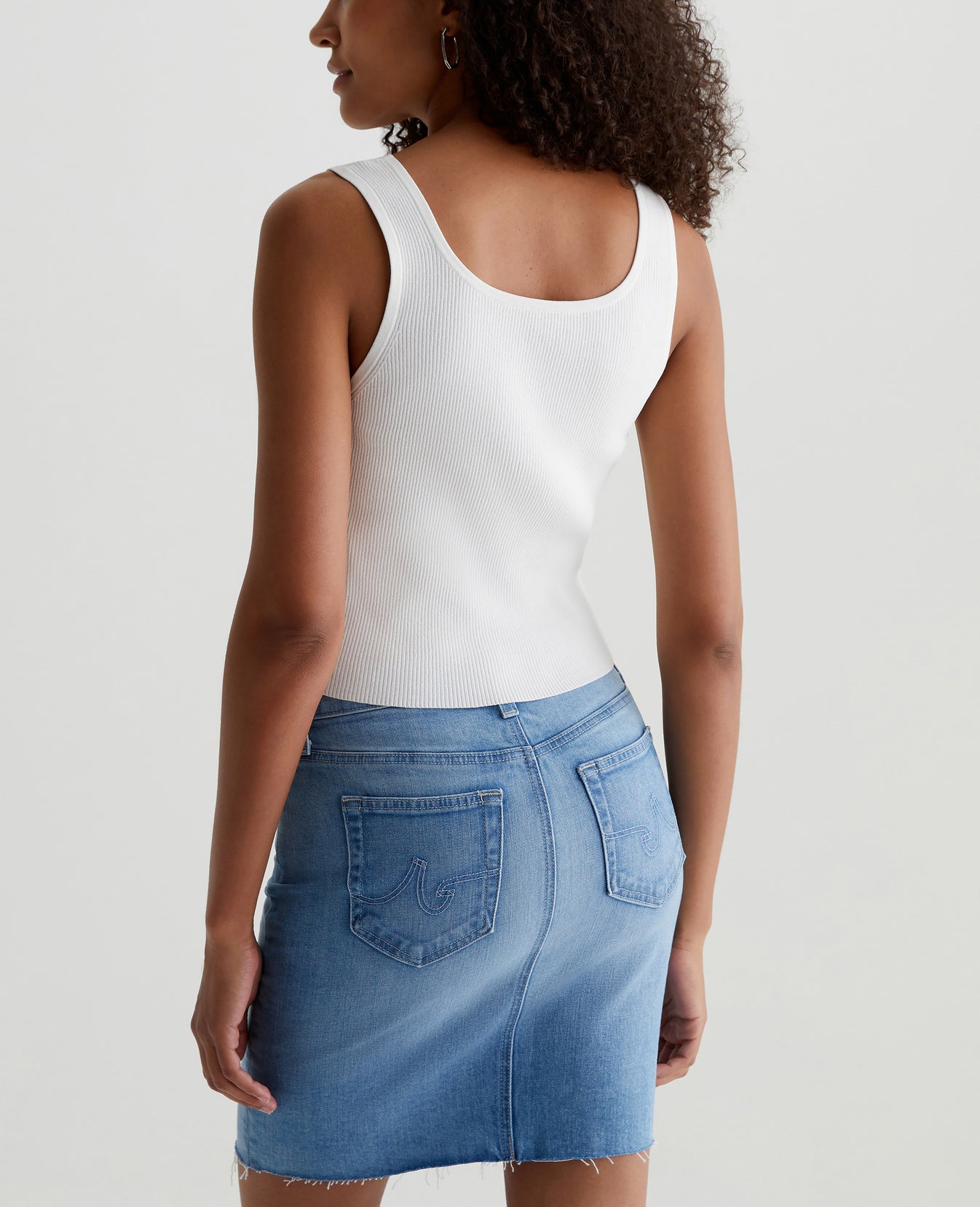 Yuri Tank Powder Womens Top Photo 6