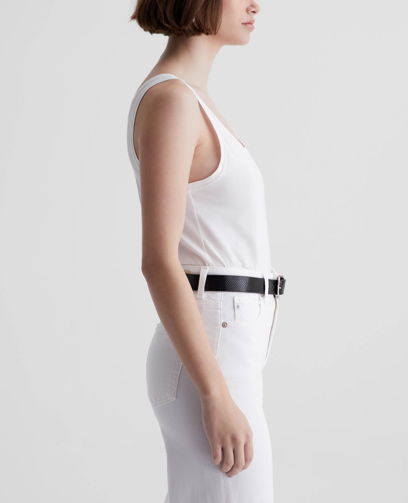 Esther Tank Ex-White Womens Top Photo 4