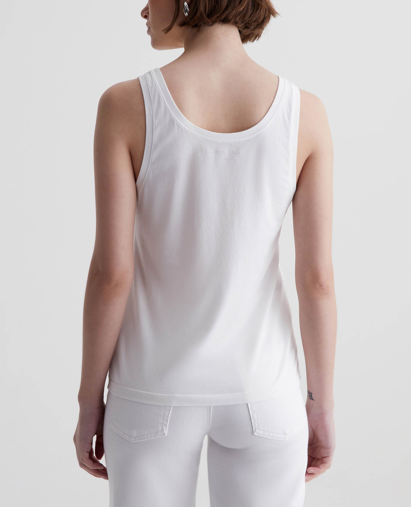 Esther Tank Ex-White Womens Top Photo 6