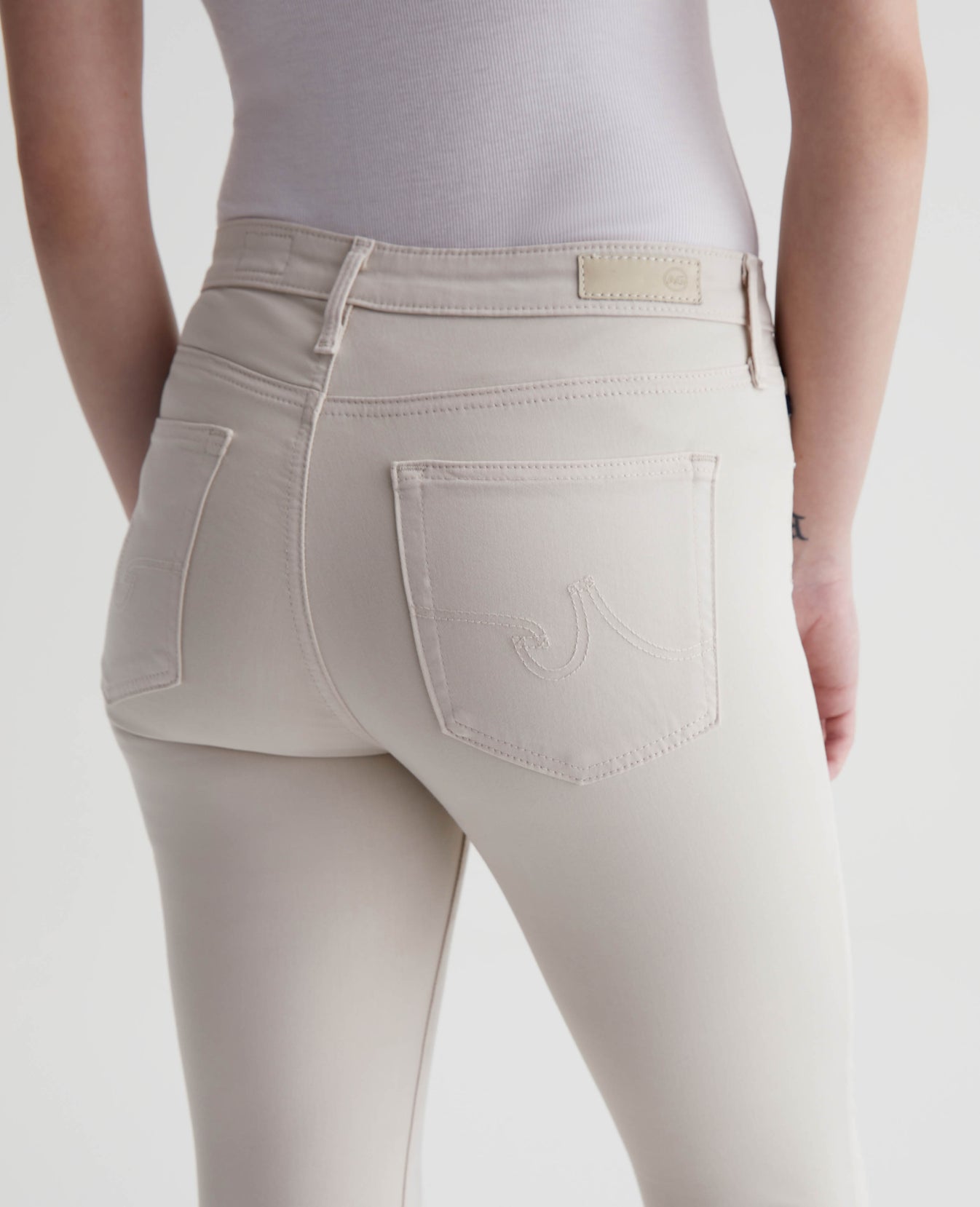 Prima Crop Mineral Veil Womens Bottom Photo 5