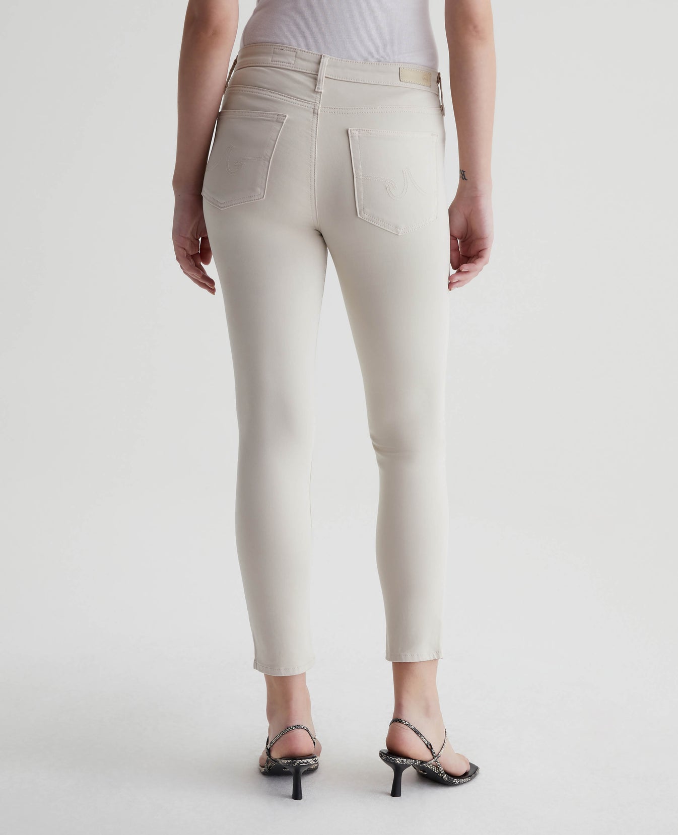 Prima Crop Mineral Veil Womens Bottom Photo 6