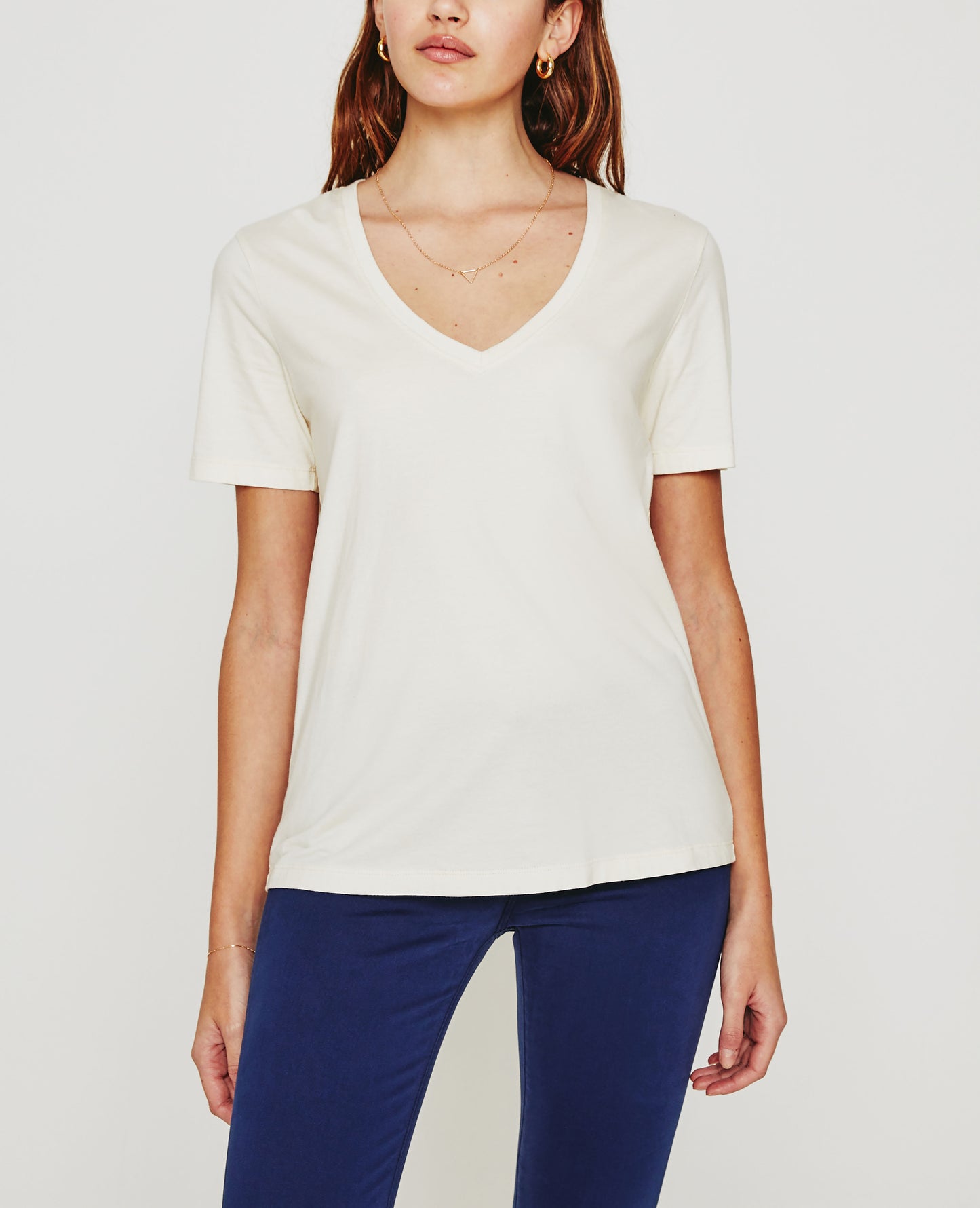 Jagger Vee Ivory Dust Classic Fit V-Neck Tee Women Tops Photo 1