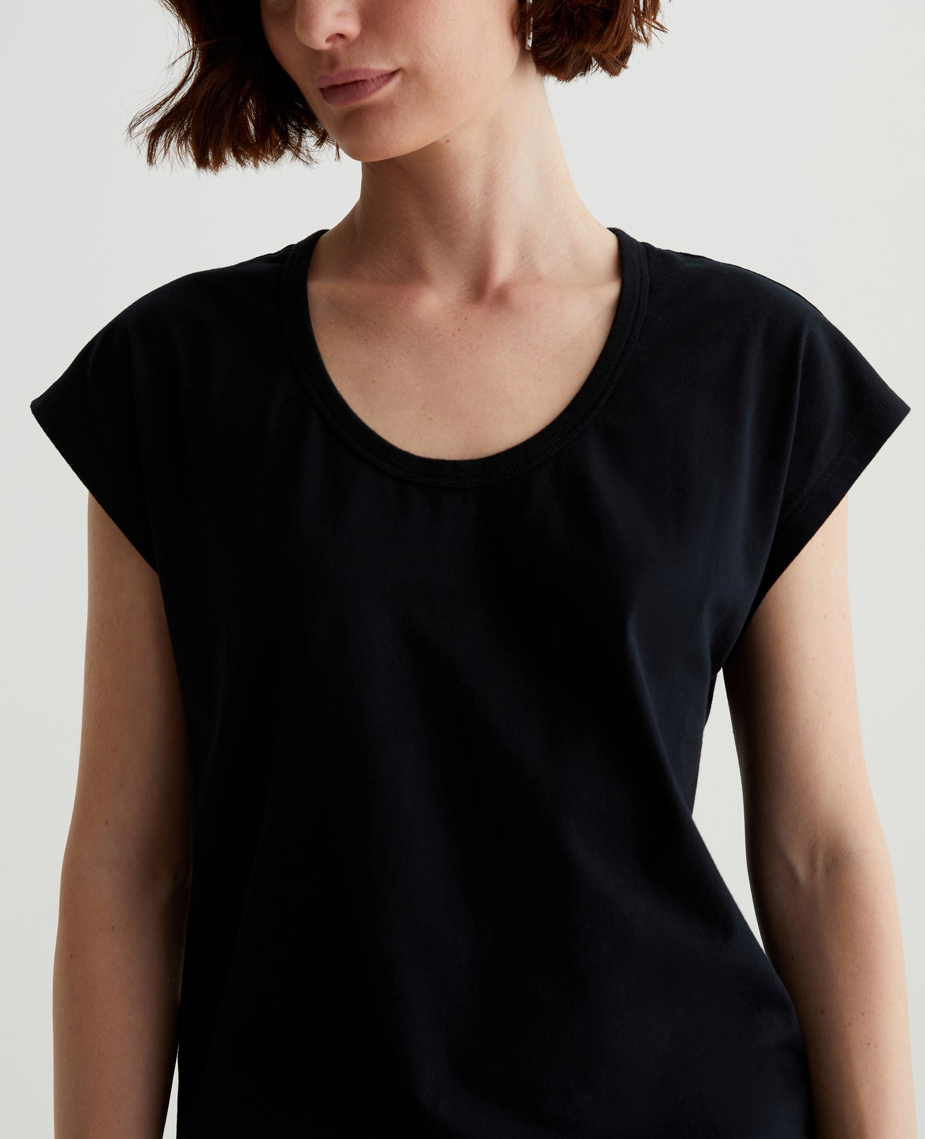 Vintage Willa Scoop True Black Womens Top Photo 2