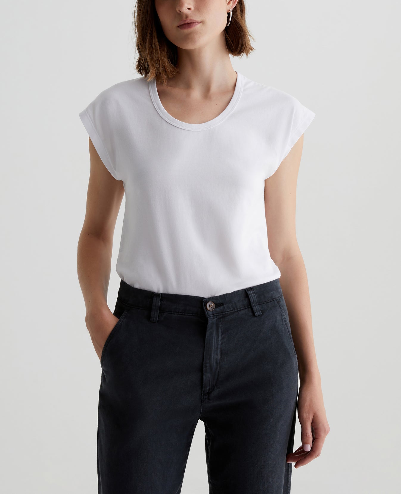 Vintage Willa Scoop True White Womens Top Photo 1