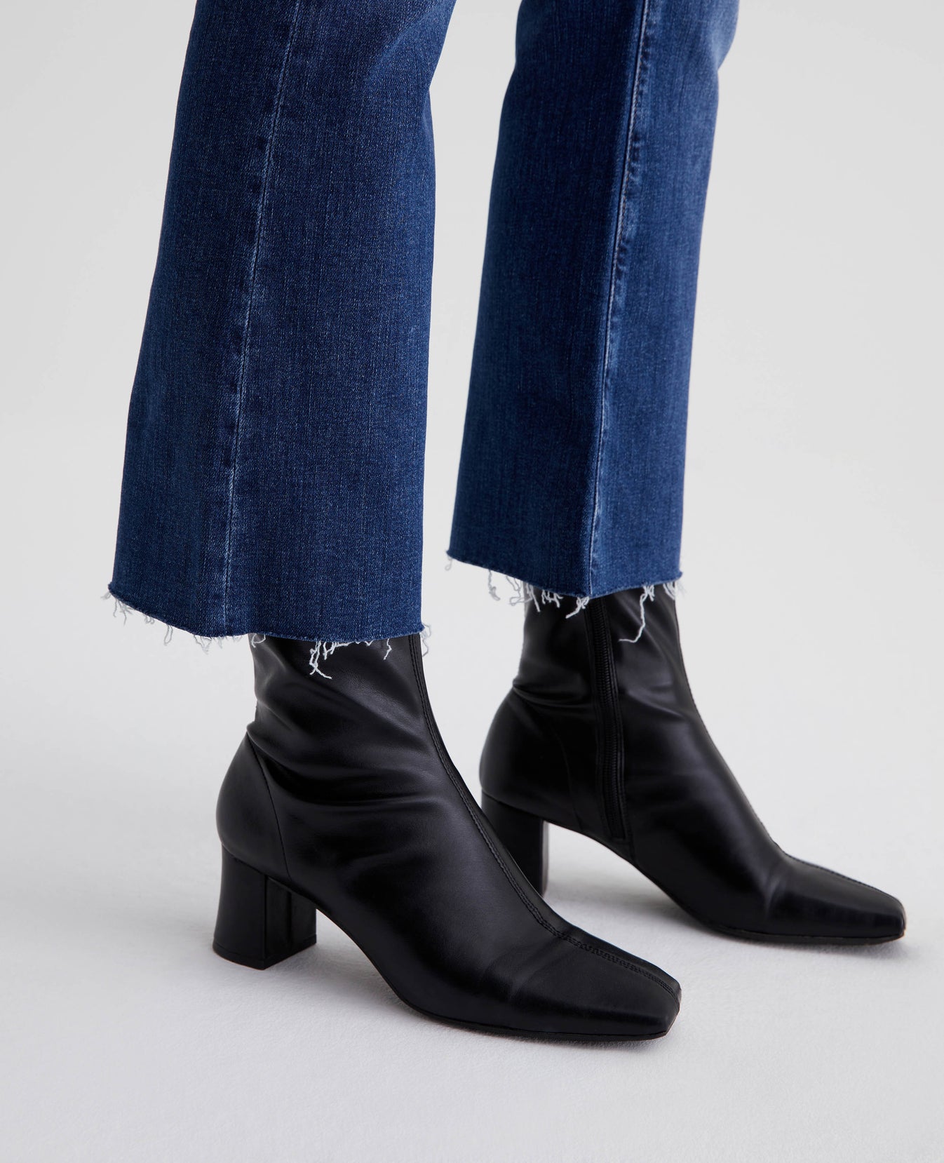 Farrah Boot Crop La Brea Womens Bottom Photo 5